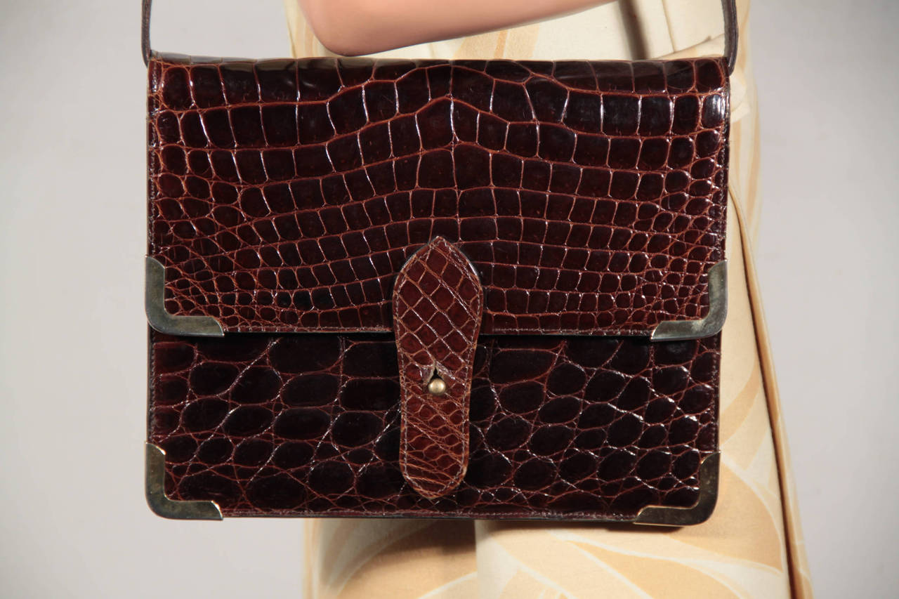 STAFF ROMA Italian VINTAGE Brown CROCODILE SKIN SHOULDER BAG Flat Purse In Excellent Condition In Rome, Rome