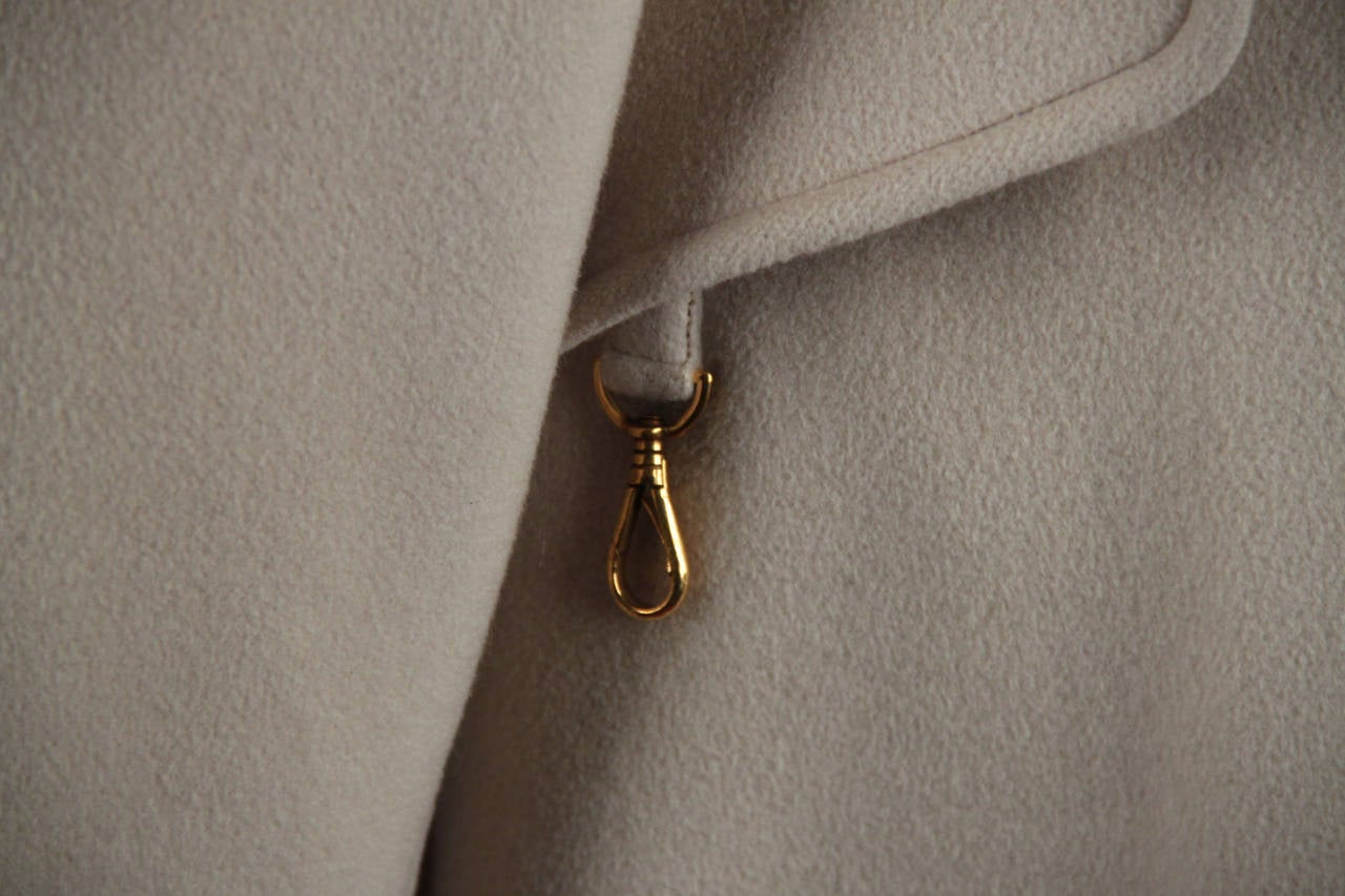 HERMES PARIS Vintage Beige Cashmere DOUBLE BREASTED COAT Full Lenght Sz 38 In Excellent Condition In Rome, Rome