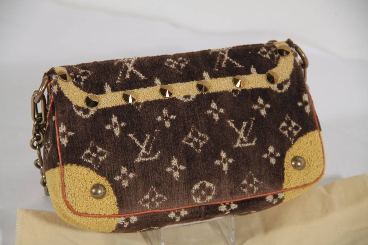Women Trompe L'Oeil Pochette