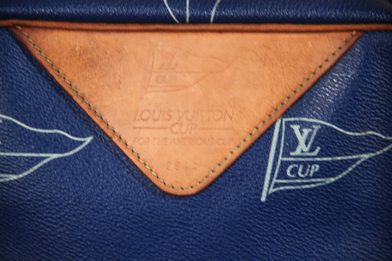 LOUIS VUITTON AMERICA CUP 1992 Blue Canvas MESSENGER BAG Limited Edition 1