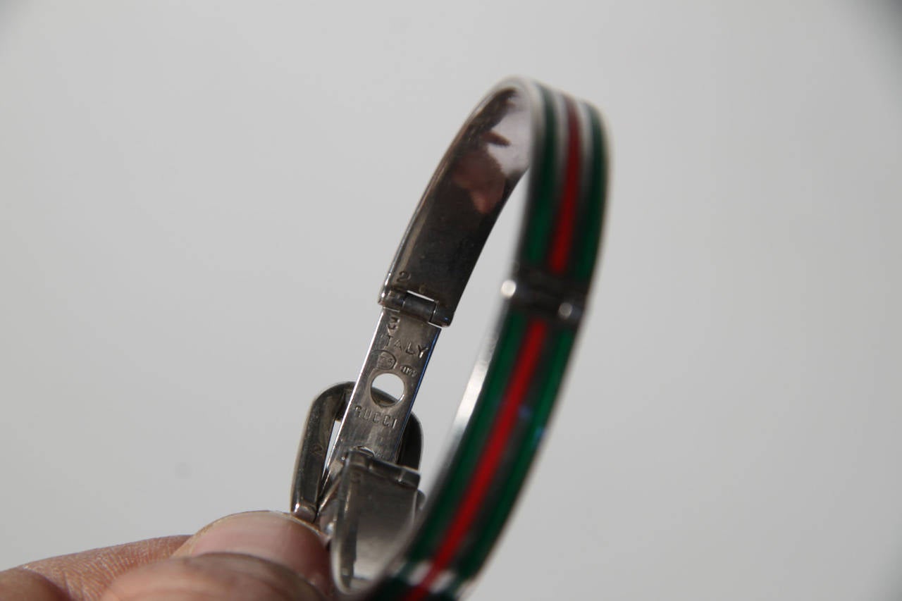 Auth GUCCI VINTAGE Sterling Silver 925 & Enamel Stripes BELT BRACELET Bangle In Excellent Condition In Rome, Rome