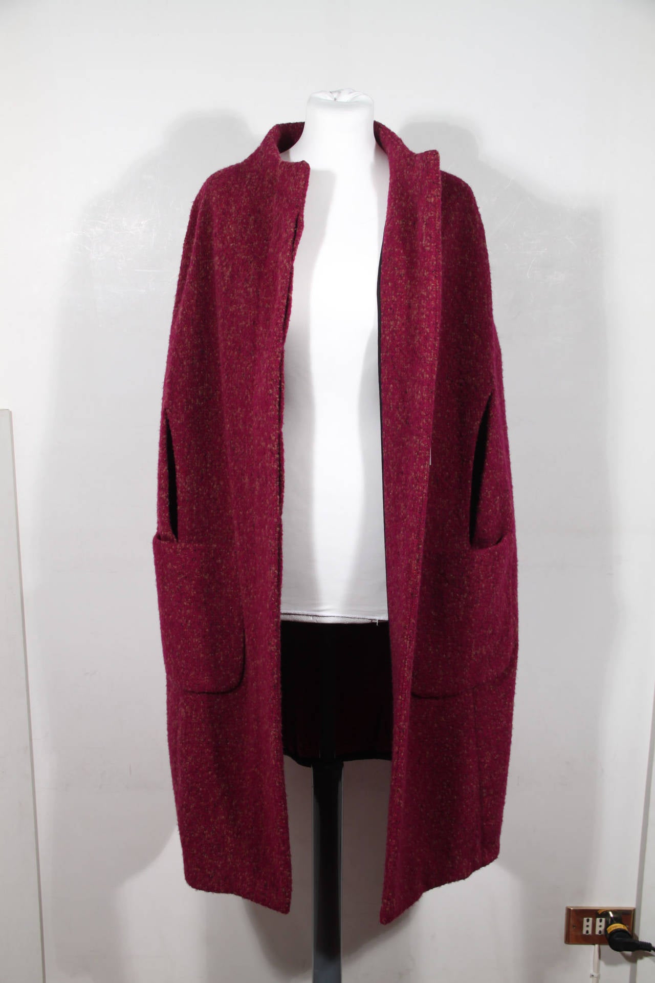 DRIES VAN NOTEN Red\Purple Wool Blend CAPE Coat SIZE XS In Excellent Condition In Rome, Rome