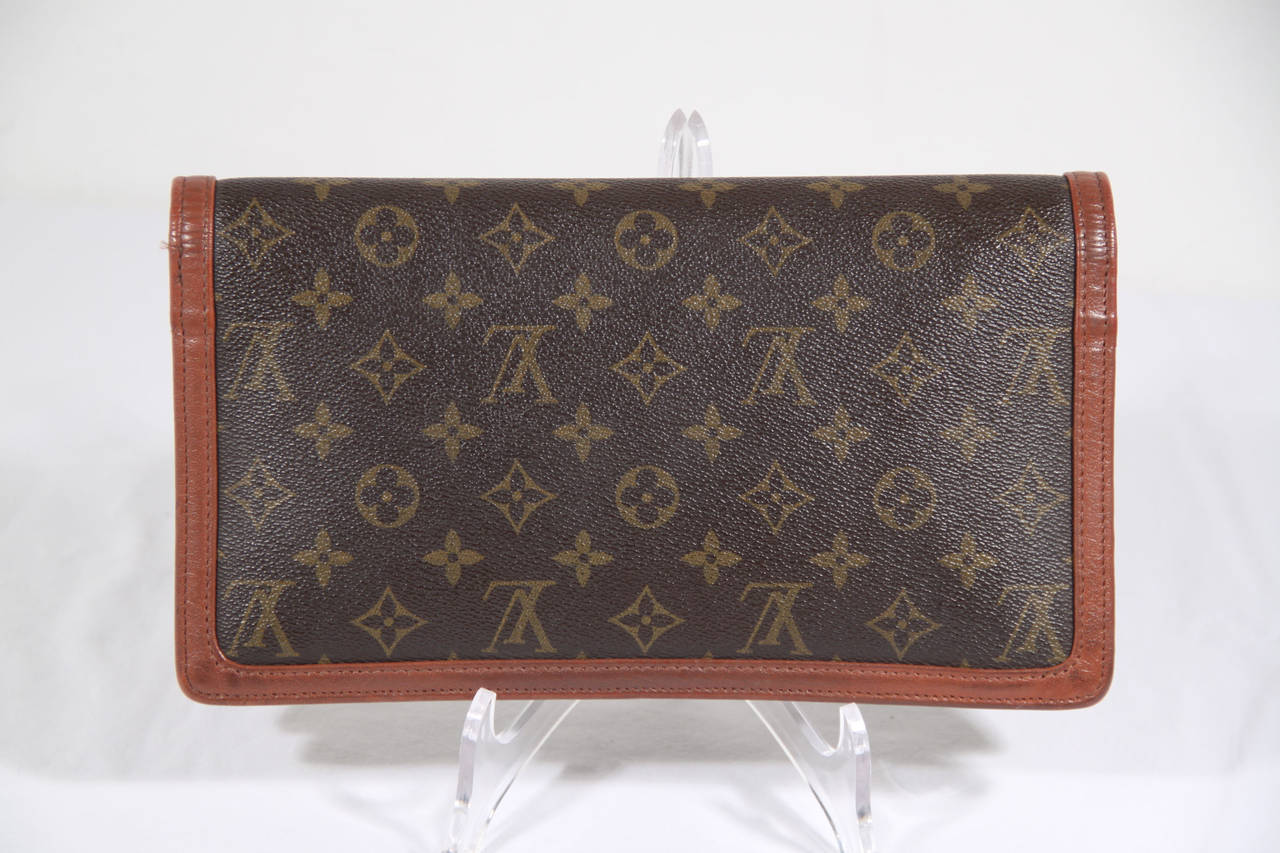 Sold at Auction: Louis Vuitton, Louis Vuitton Vintage Monogram Pochette  Dame Clutch