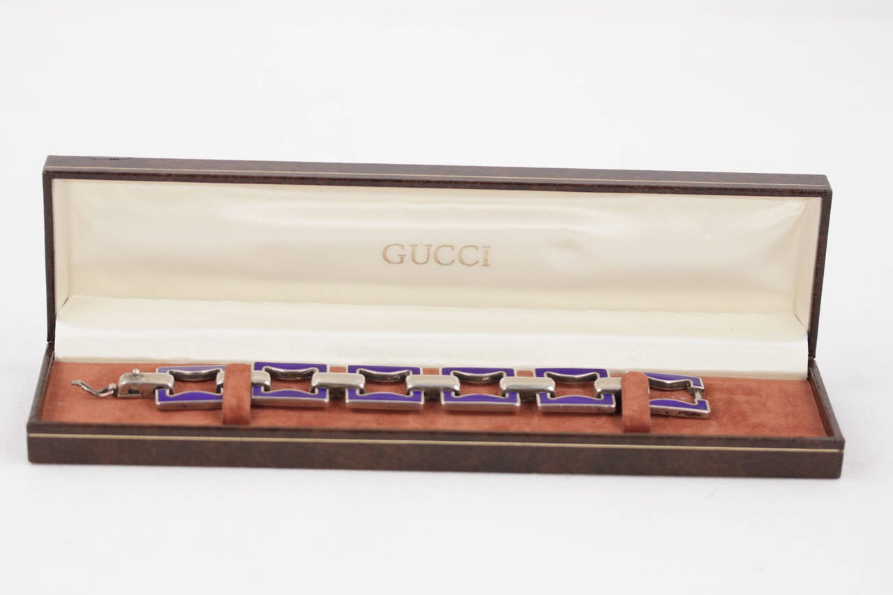 GUCCI VINTAGE RARE Sterling Silver 925 & Blue Enamel BRACELET with Case In Excellent Condition In Rome, Rome