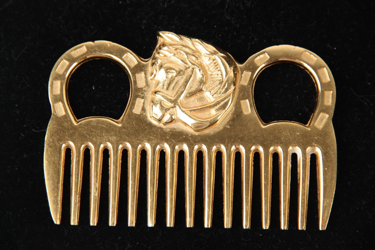 HERMES PARIS Vintage Gold Metal HORSE COMB Horseshoes w/ BOX In Excellent Condition In Rome, Rome