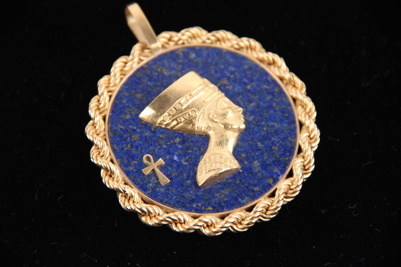 Egyptian Revival  Blue LAPIS Yellow Gold Round Egyptian NEFERTITI PENDANT For Necklace