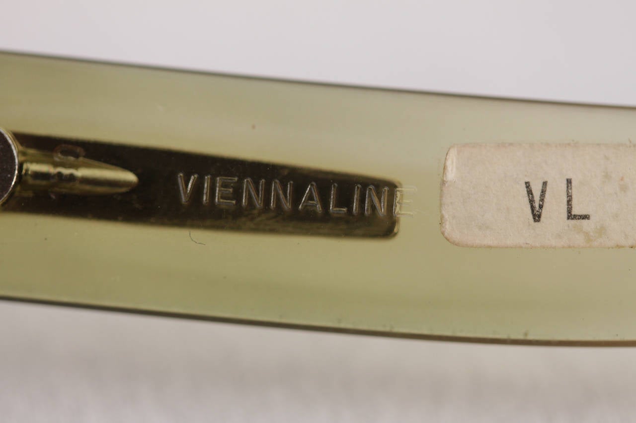 VIENNALINE Vintage Sunglasses VL 1022 D678 52/18 Green/blue lens OPTYL eyewear In Excellent Condition In Rome, Rome