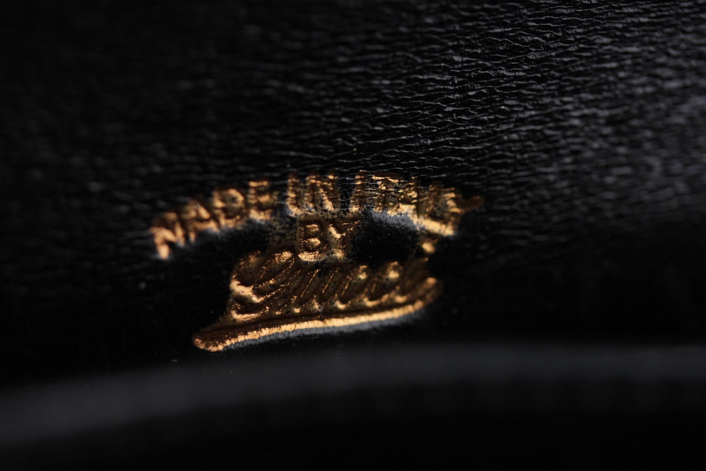 GUCCI Italian VINTAGE Black Leather HANDBAG Flap Purse w/ BAKELITE HANDLE Rare 4