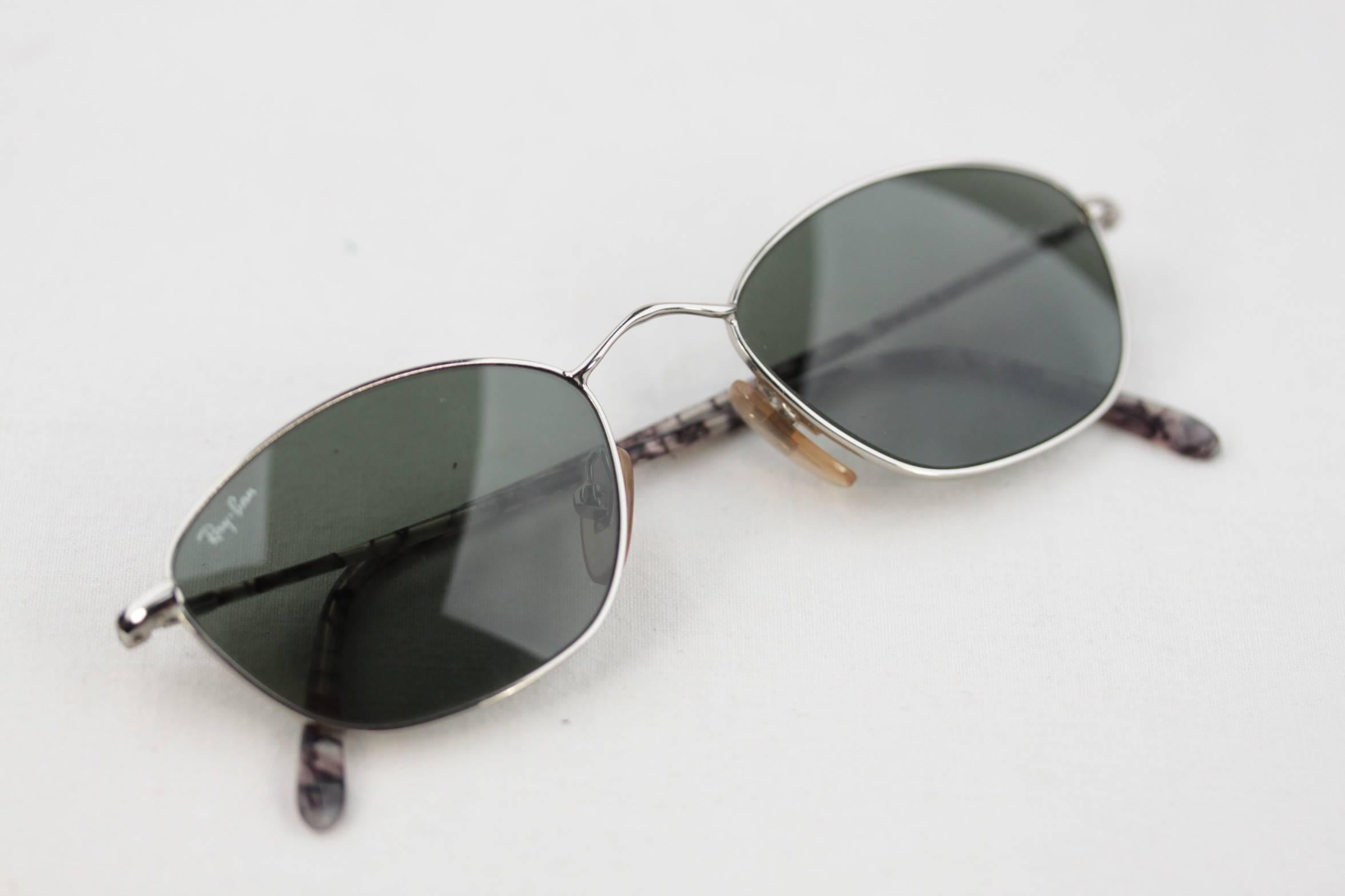 RAY BAN B&L Vintage SUNGLASSES W2657 Silver metal g-15 green EYEWEAR w/CASE 1