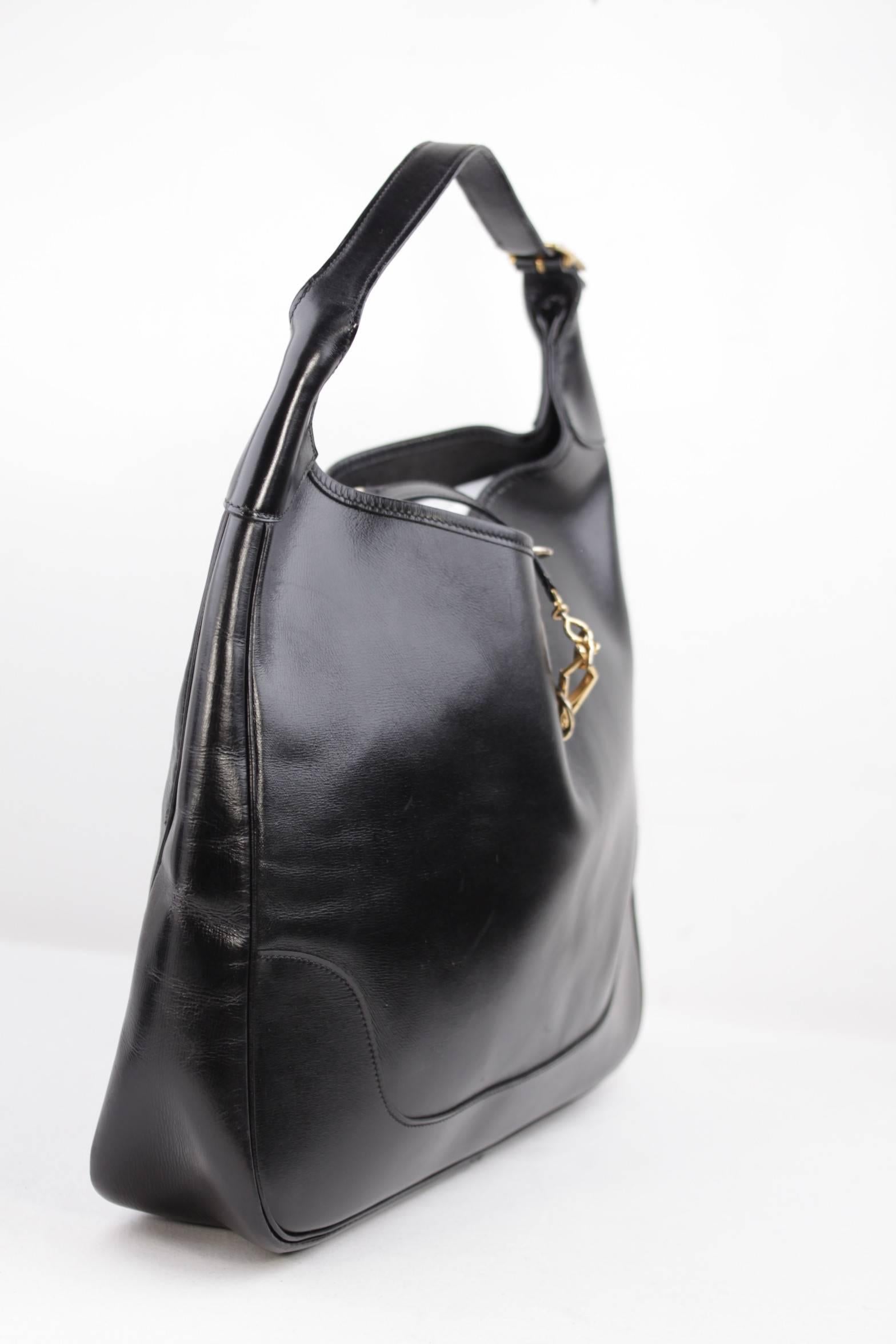 HERMES PARIS Vintage Black Leather TRIM HOBO Tote SHOULDER BAG In Excellent Condition In Rome, Rome