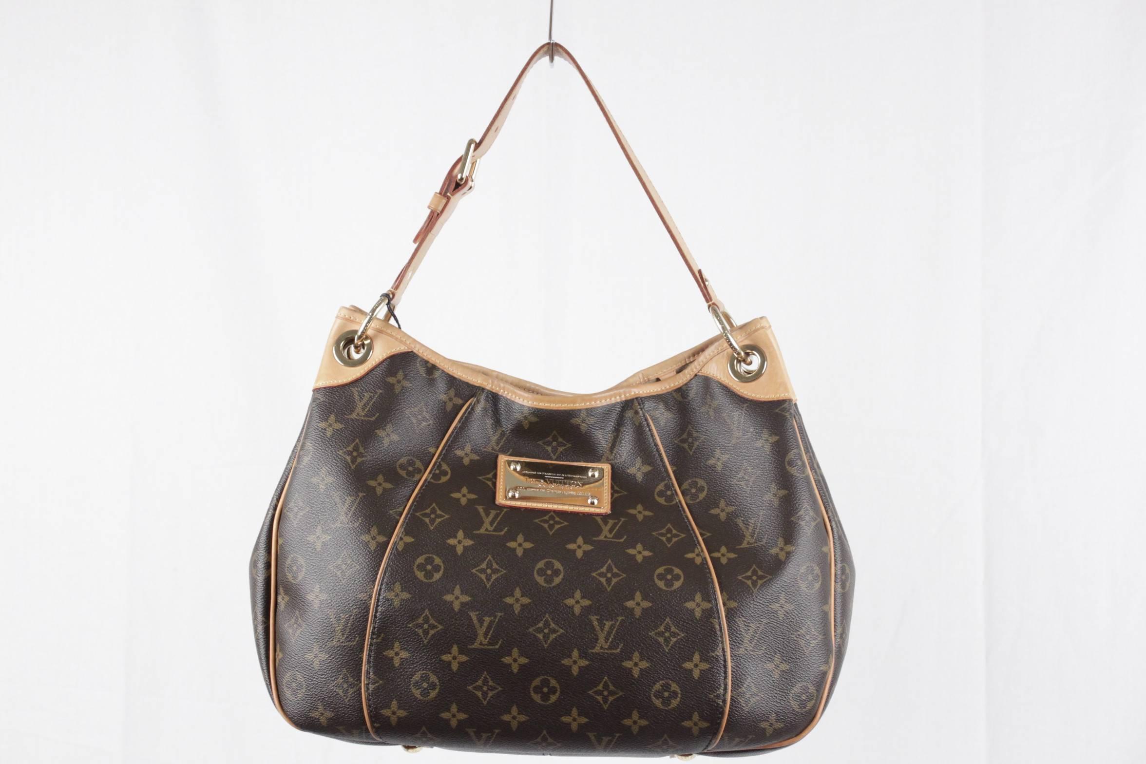 LOUIS VUITTON Brown Monogram Canvas GALLIERA PM HOBO Shoulder Bag TOTE In Excellent Condition In Rome, Rome