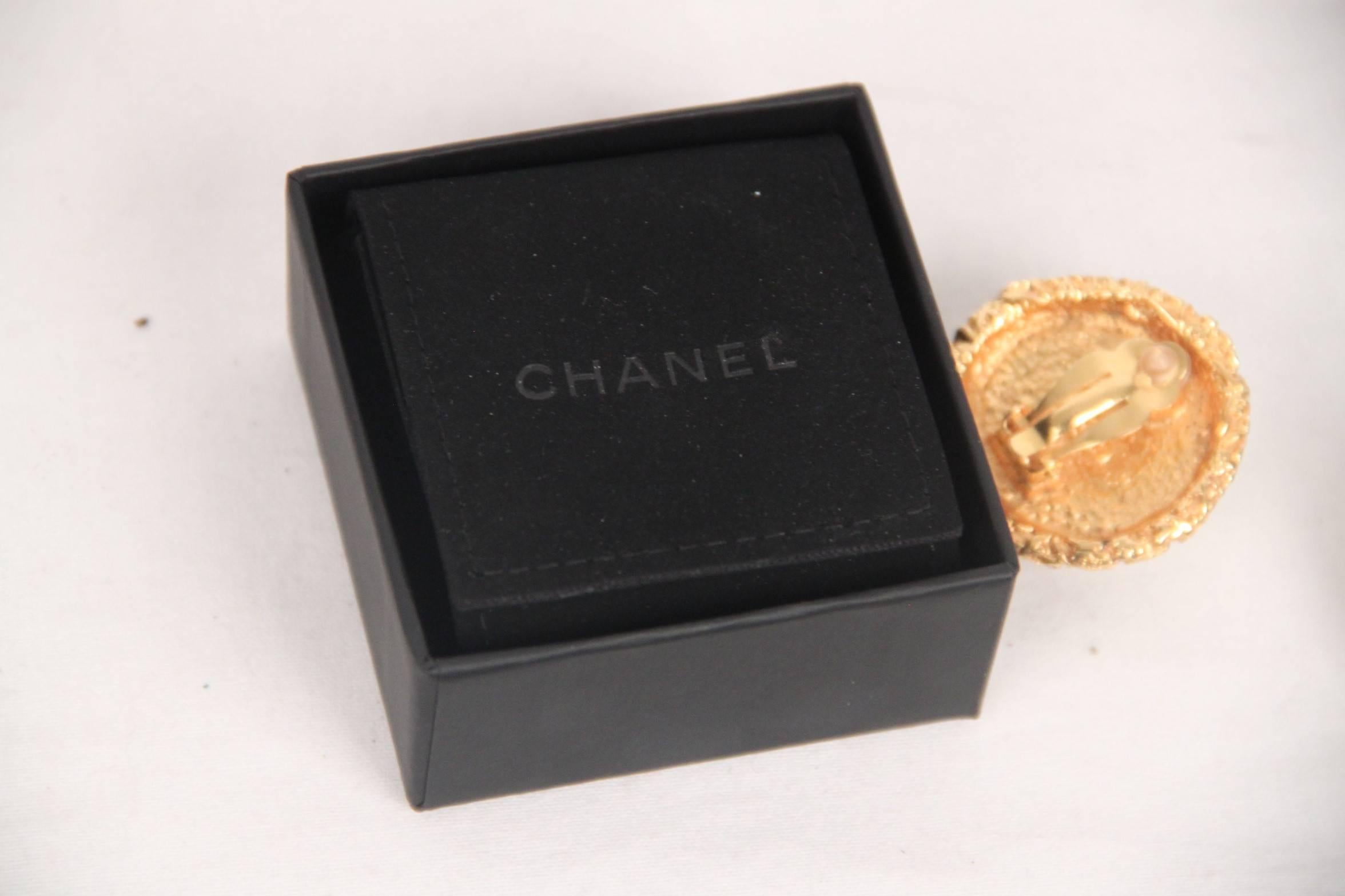 CHANEL Vintage Gold Metal & Faux Pearls CLIP ON EARRINGS 2