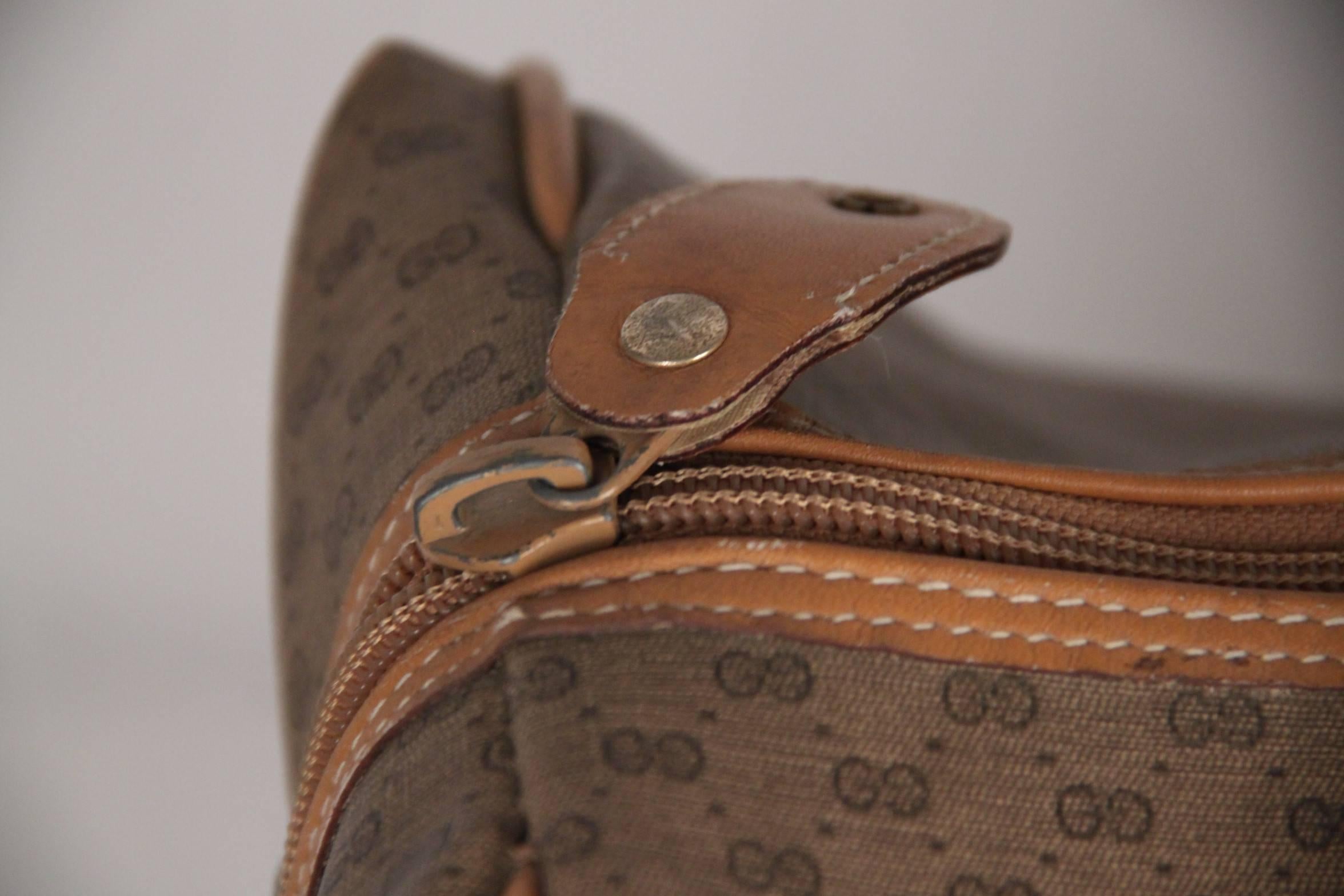 Women's or Men's GUCCI VINTAGE Tan GG MONOGRAM Canvas WEEKENDER Travel Bag