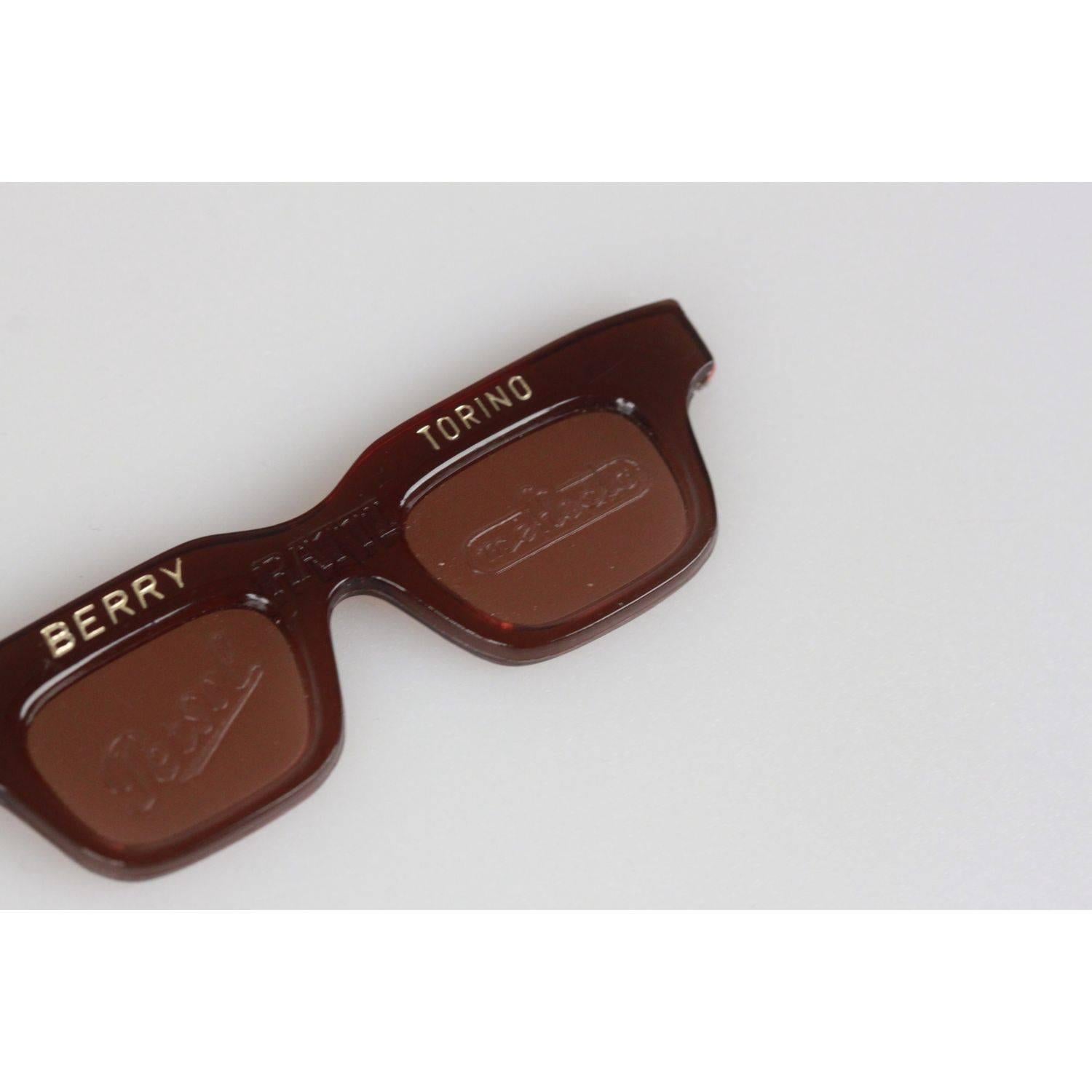 Persol Ratti Berry Torino Vintage Sonnenbrille mit Schlüsselanhänger Charme für Damen oder Herren im Angebot