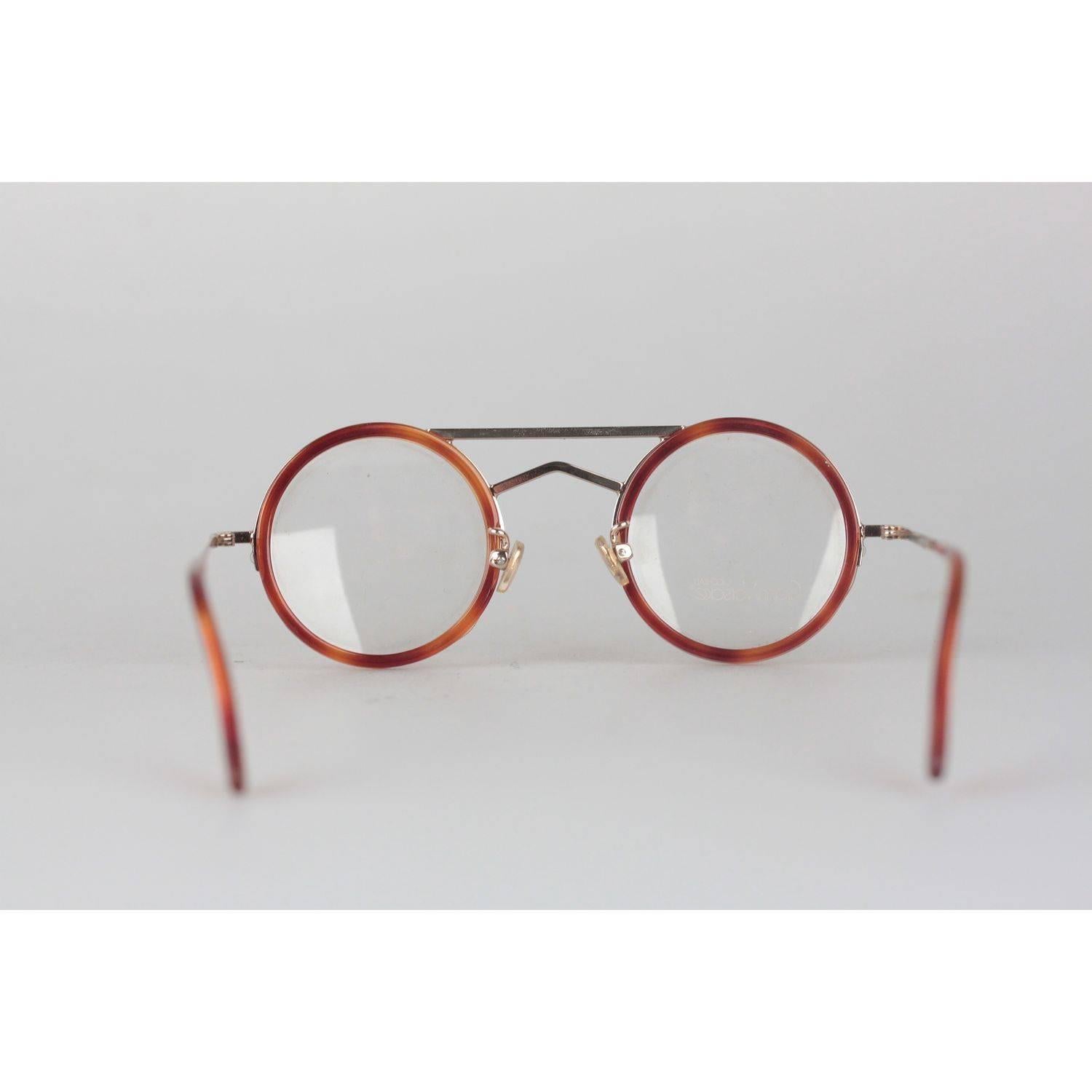 Gianni Versace Vintage Round Tortoise Frame Mod. 620 Col. 943 Eyeglasses In New Condition In Rome, Rome