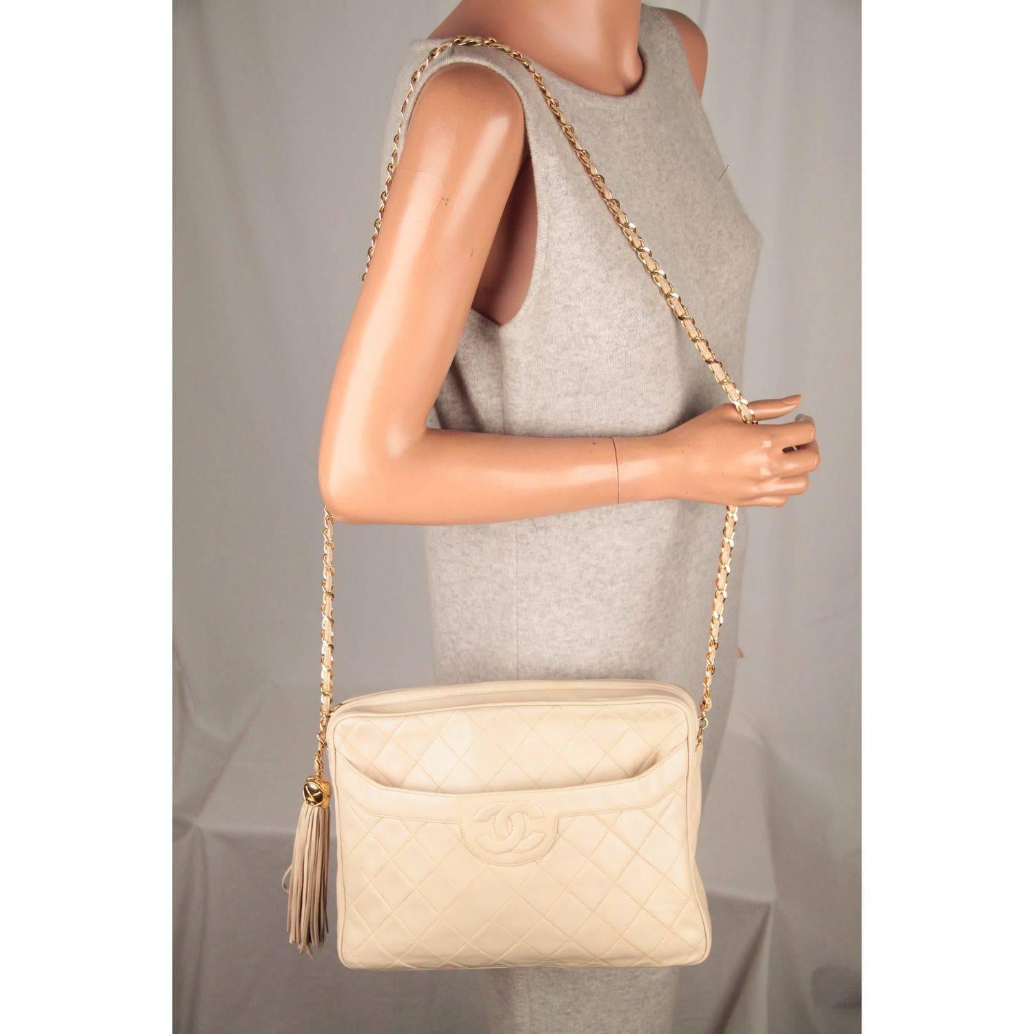 Women's Chanel Vintage Beige Quilted Leather CC Stitch Camera Bag with 