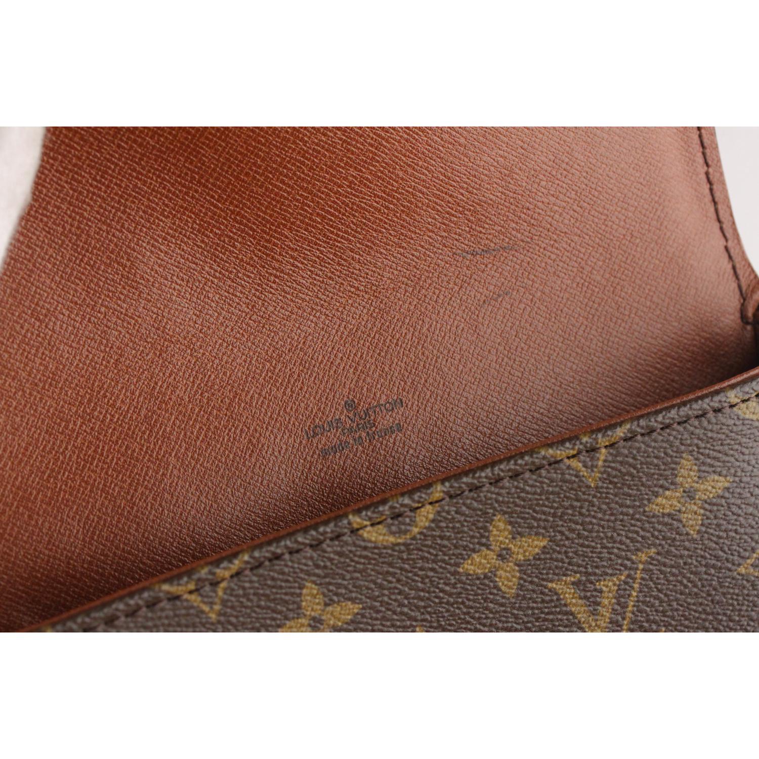 Louis Vuitton Vintage Monogram Canvas Chantilly Messenger Bag 6