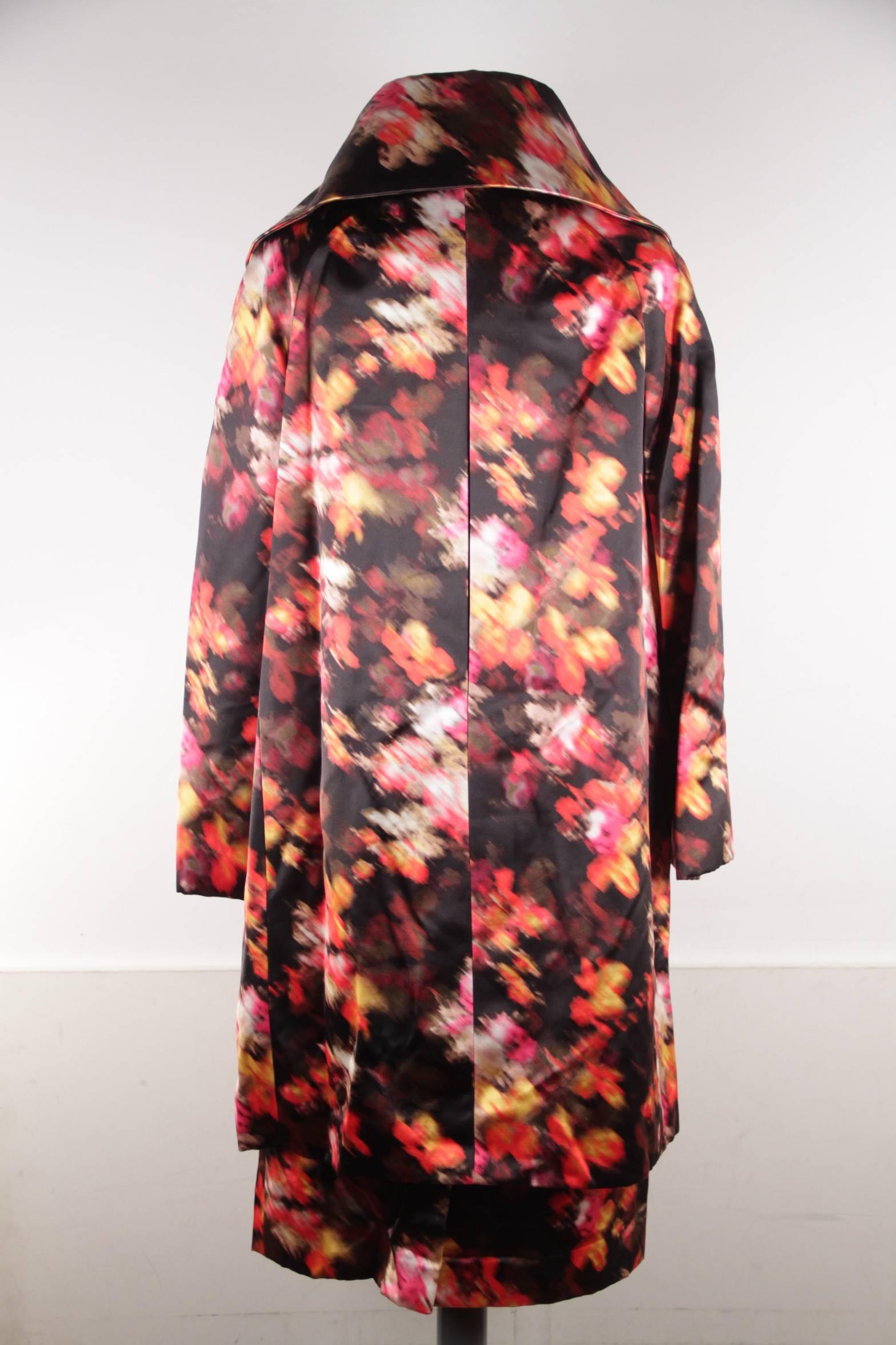 Versace Multicolor Silk Dress & Coat Set Suit Size 40 42 IT 1