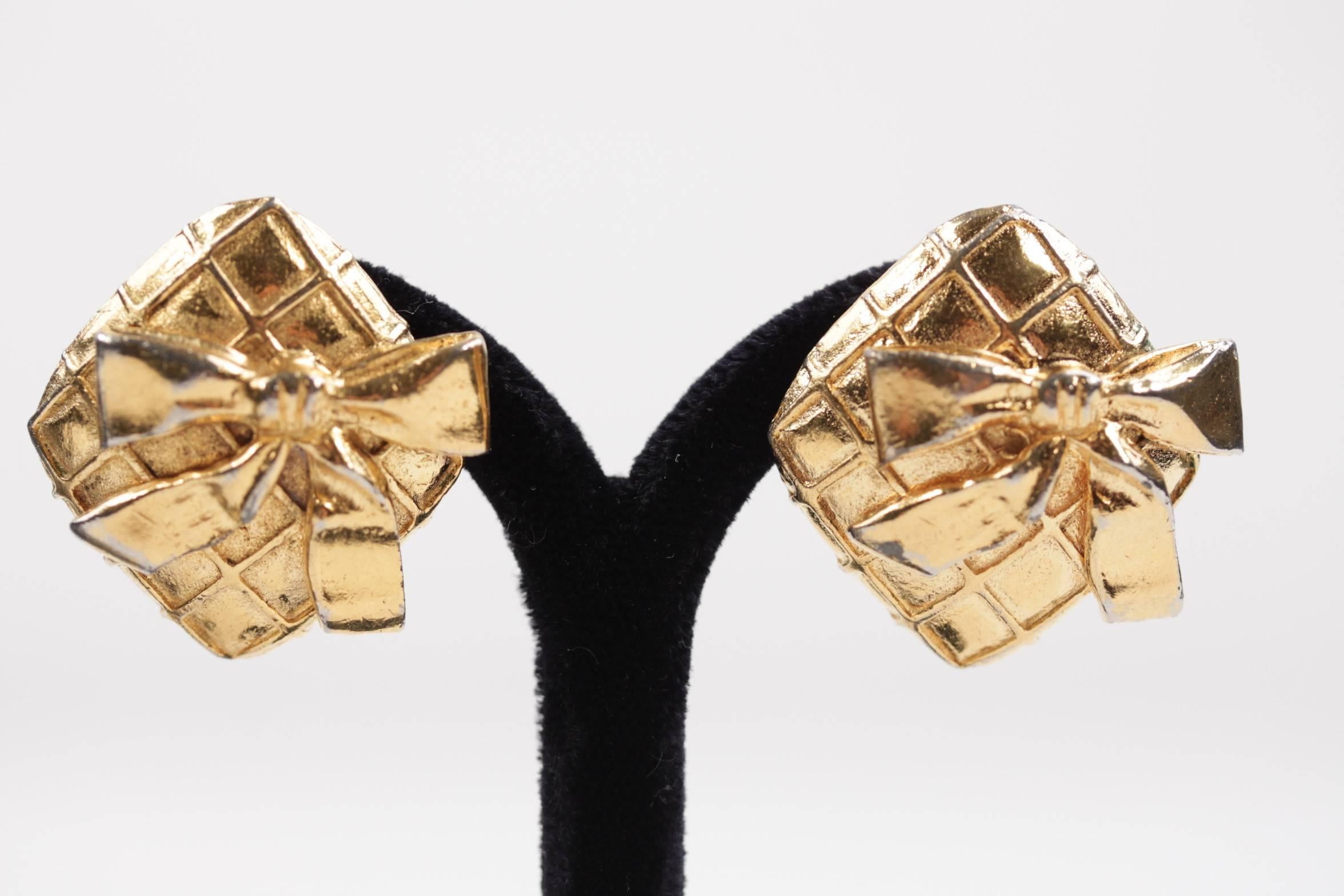 Chanel Vintage Quilted Gold Metal Clip on Earrings Bow Detailing with Box 1