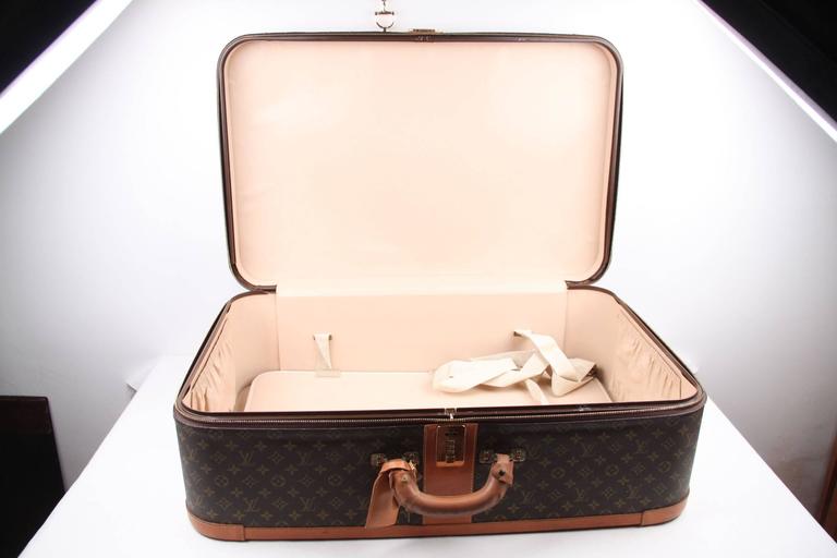 Louis Vuitton Vintage Large Monogram Zip Around Suitcase Luggage 26” x 20”  x 8”