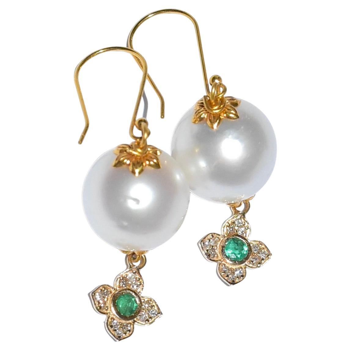 White South Sea Pearl, Emerald, Diamonds Earrings in 14/18 Solid Yellow Gold For Sale
