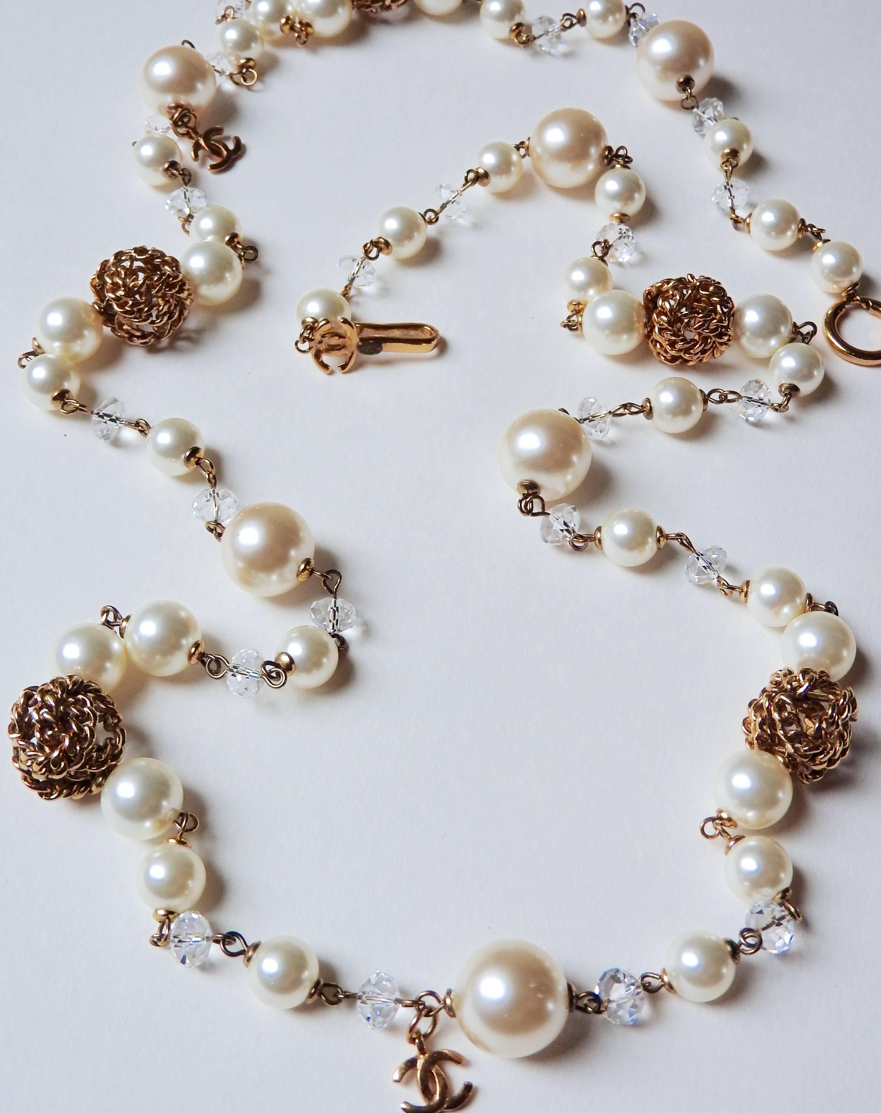 Women's Chanel ✿*ﾟ Luscious LARGE CREAMY Glass Pearls Gold Nugget Crystals Necklace For Sale