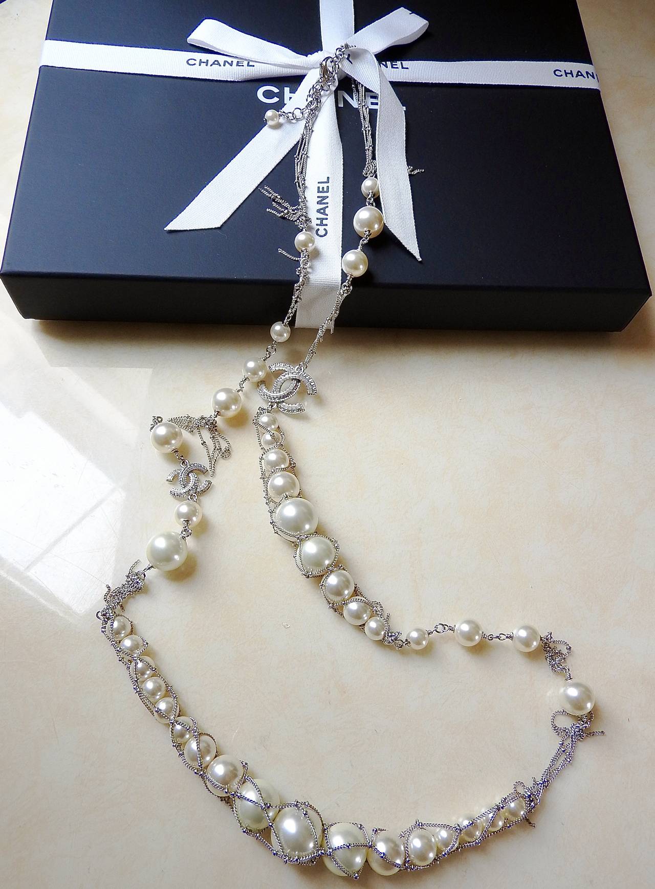 NEW Chanel ✿*ﾟLong SUPERMARKET Grocery FISHNET Pearl  Necklace For Sale 7