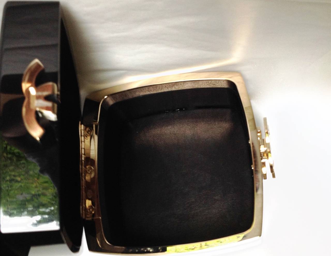 Chanel  Rare 04' Ruway Lucite Mini Clutch Box Bag For Sale 1
