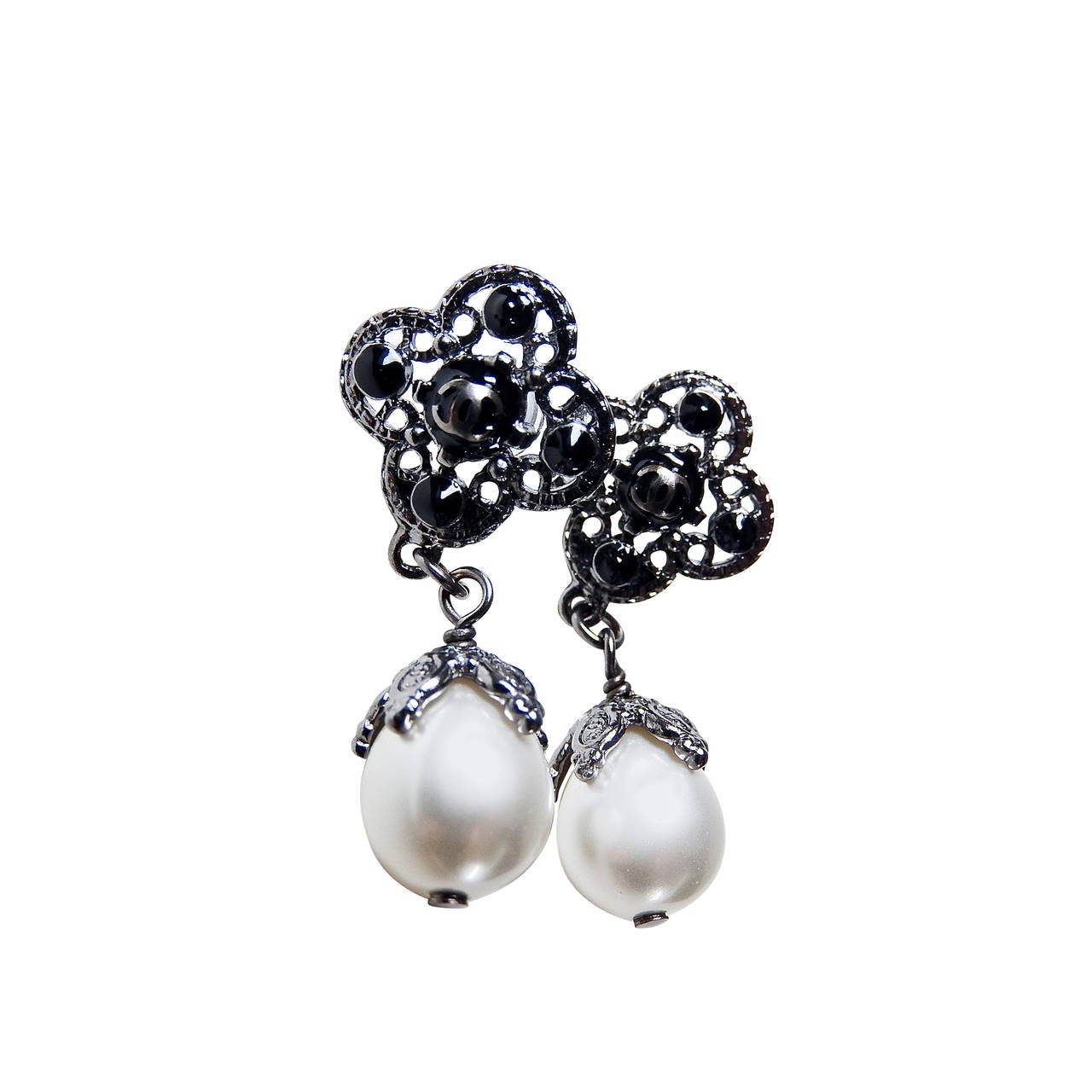 Chanel 08A ✿*ﾟGunmetal See Through Luscious Glass Eggplant Pearl Drop Earrings