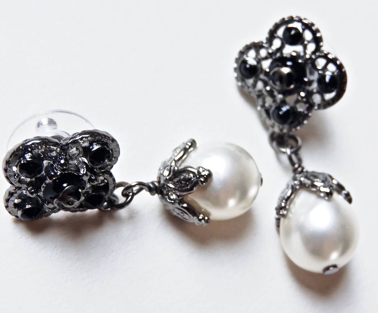 Chanel 08A ✿*ﾟGunmetal See Through Luscious Glass Eggplant Pearl Drop Earrings 1