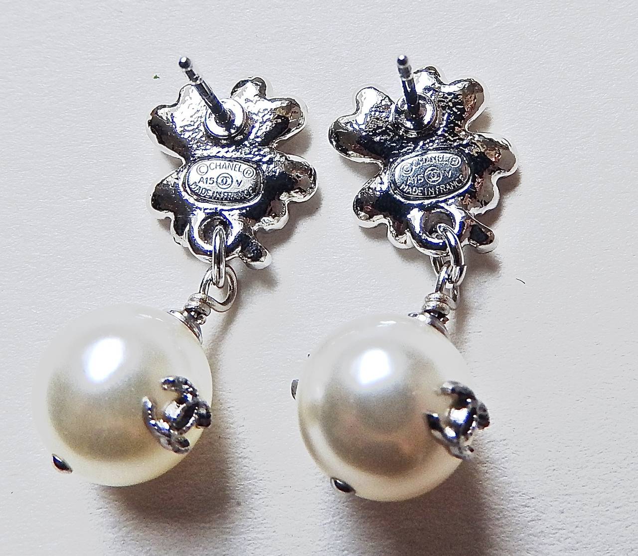 2015 BNIB CHANEL ✿*ﾟShamrock Silver Crystal Double CC Pearl EARRINGS 1