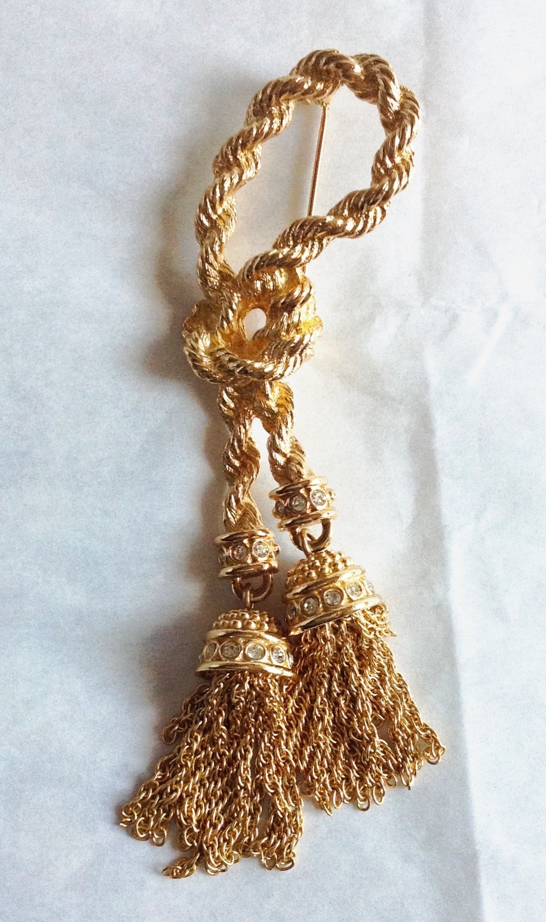 VINTAGE NEW ✿*ﾟChristian Dior  Gold Rope Ex Long Double Tassel Brooch For Sale 5