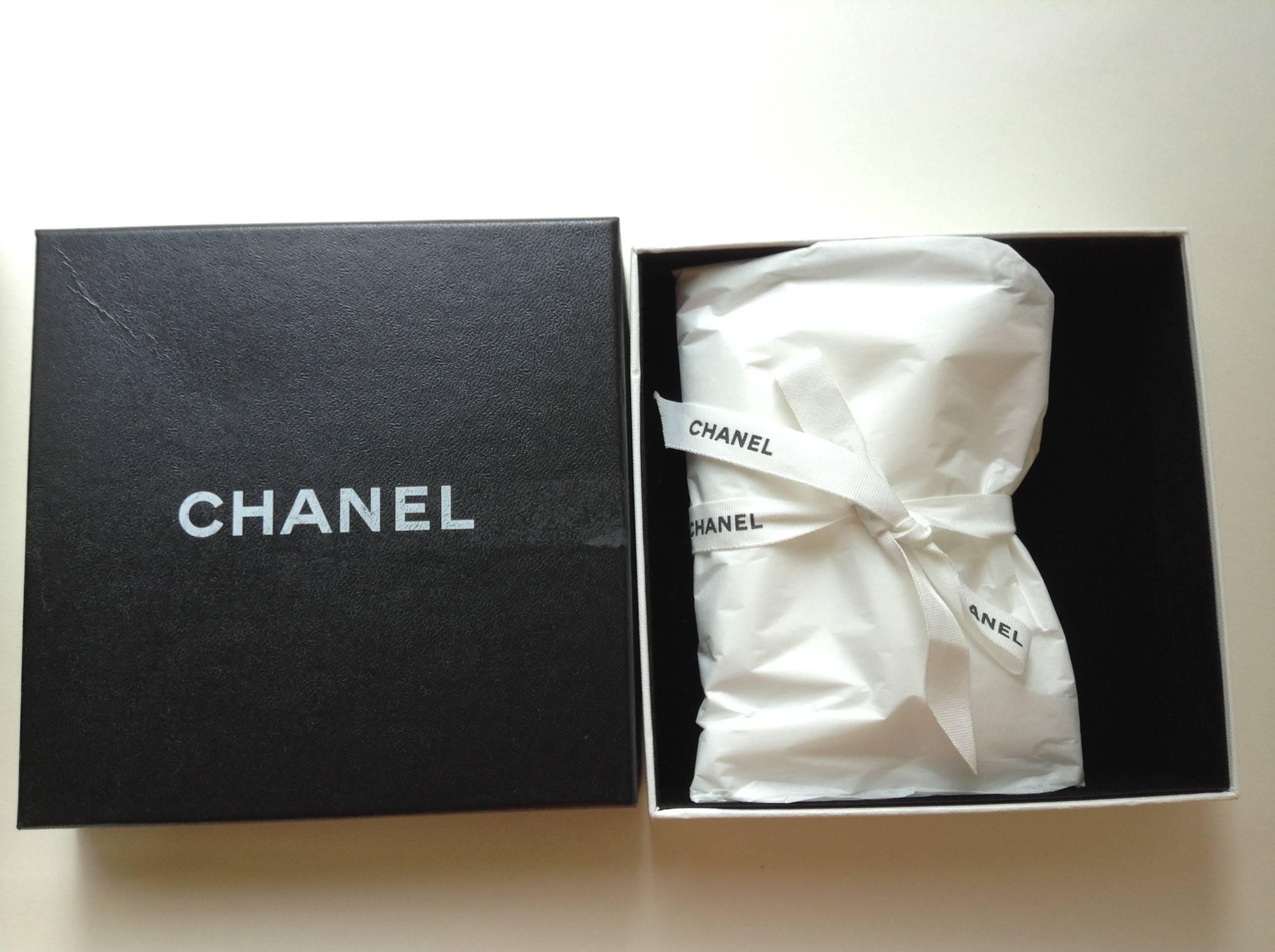 BRAND NEW CHANEL 99P ✿*ﾟRunway Shimmering Silver Mesh Beaded Belt Flap Bag For Sale 1