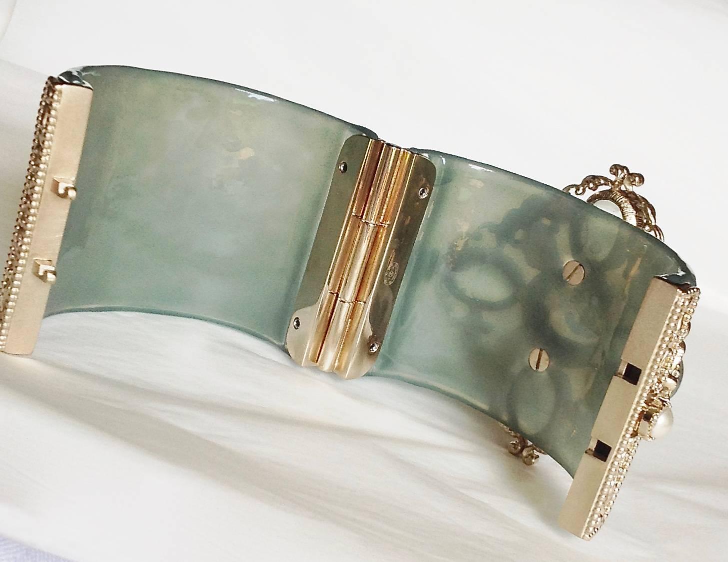 NEW  Chanel ✿*ﾟ VERSAILLES Resin Gripoix Glass Pearl Bangle Cuff Bracelet 2