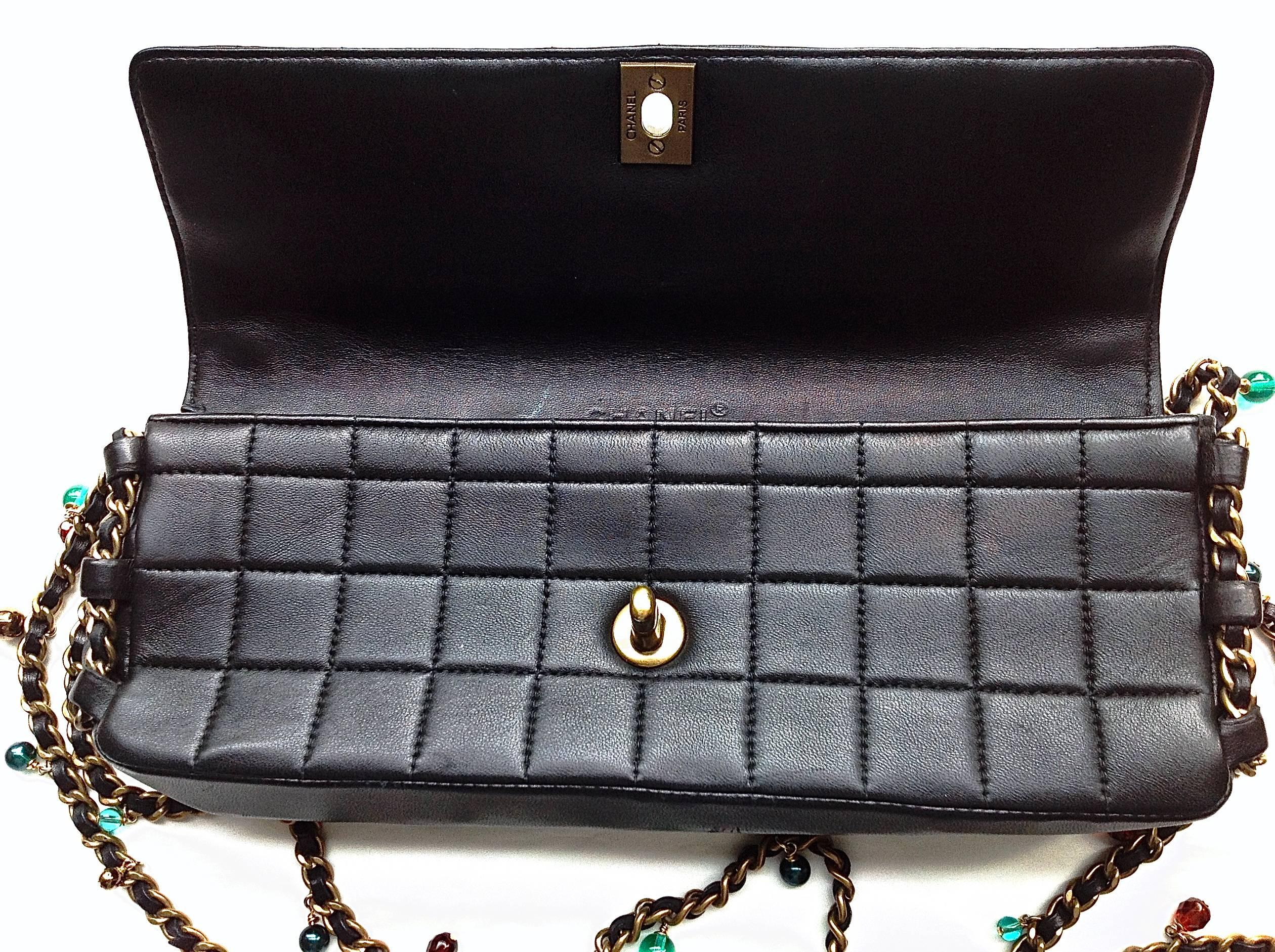 VINTAG Chanel ✿*ﾟJEWELLED Gripoix Glass Pearl Lambskin Clutch Bag Handbag Tote For Sale 4