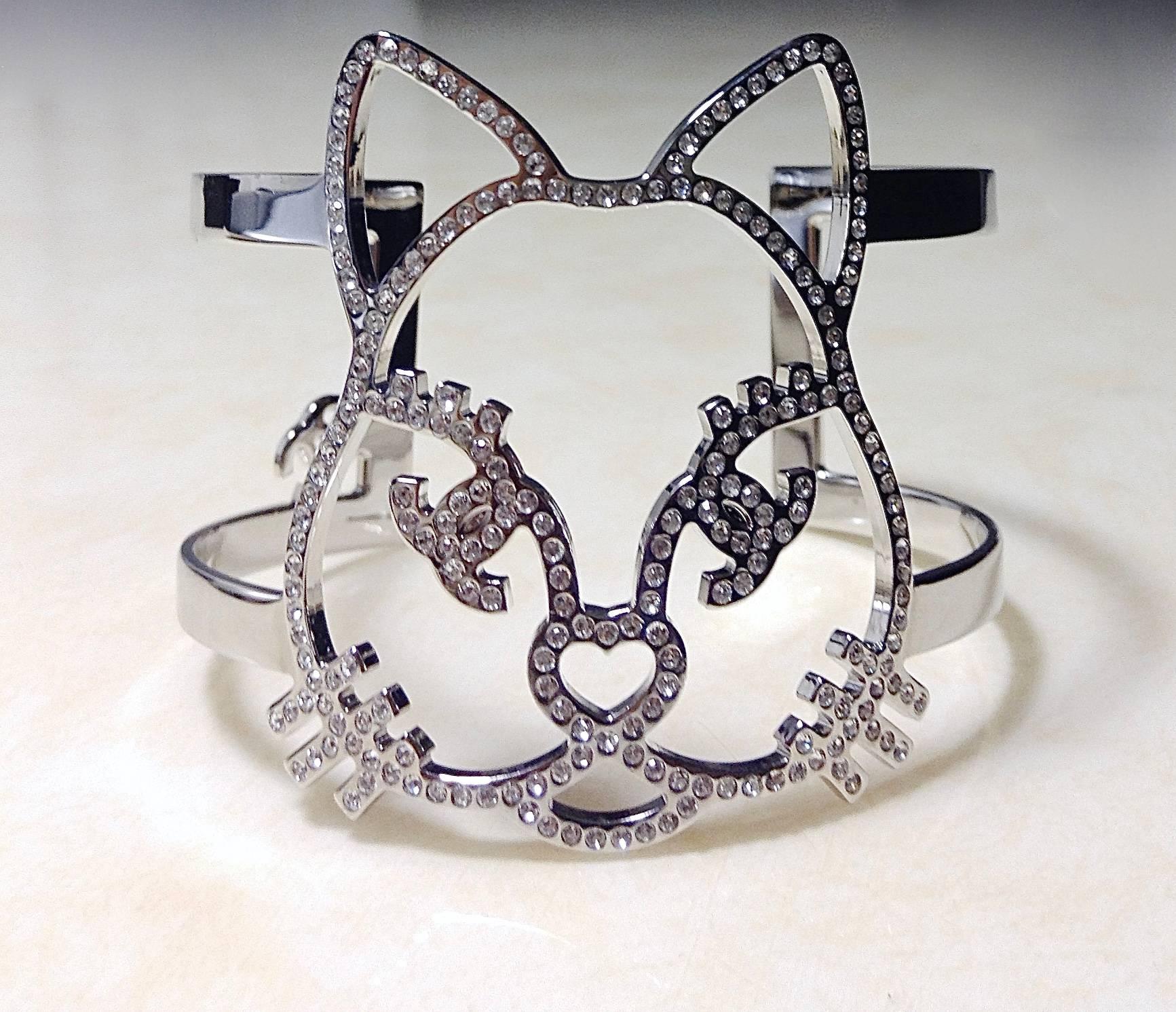 NIB  NEW Chanel ✿*ﾟ2016-17 Kitty Choupette Cat Emoji Cuff Bangle Bracelet For Sale 1