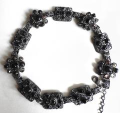 CHANEL ✿*ﾟGRANDEUR Chunky SEE THROUGH Gripoix Poured Glass Flower Necklace Belt