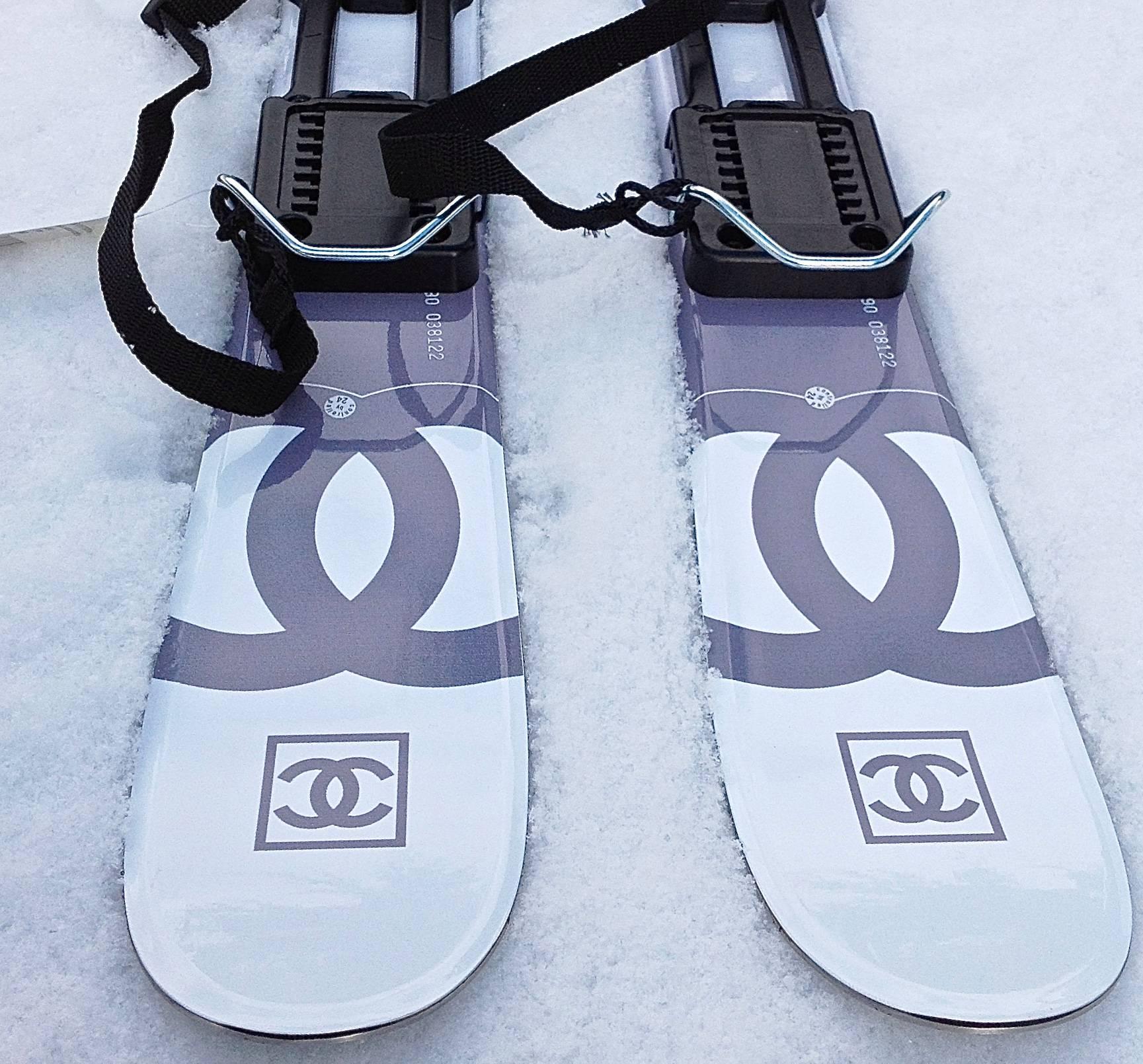 NWT NEW Chanel  ✿*ﾟSnow Line Ski Board For Sale 1