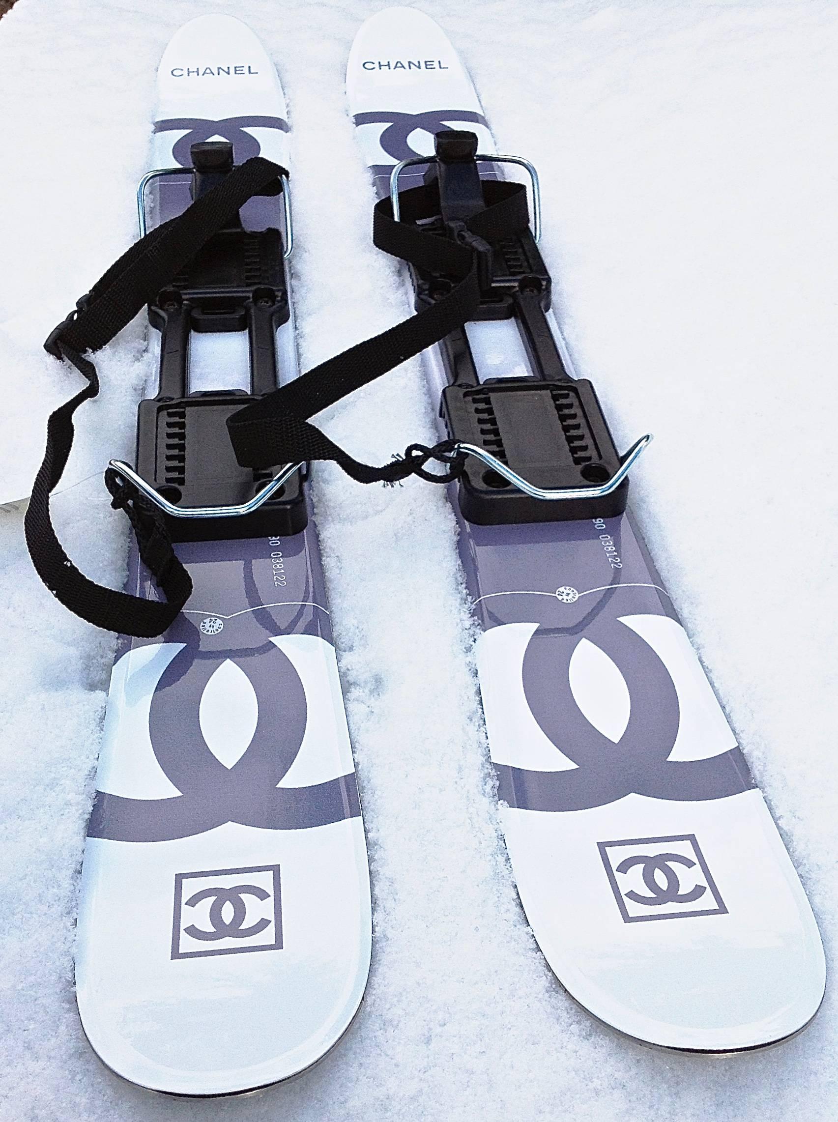 These ski boards are from Chanel snow line many years ago. Purchased new and has never been use. The ski boards themselves are in pristine condition, and this item's Chanel tag is still with it. 
Taken out only for taking photos during a snowing