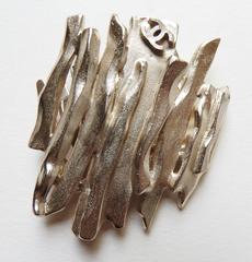 RARE Chanel  ✿*ﾟHANDMADE Chunky Pale Gold Metal Hair Brooch Barrette