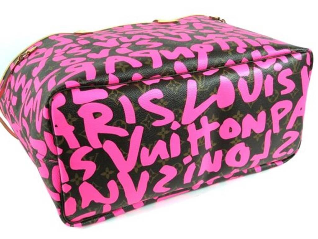 Extremely rare Louis Vuitton graffiti neverfull GM, inspired by Stephen Sprouse. Designed by Marc Jacobs. 
