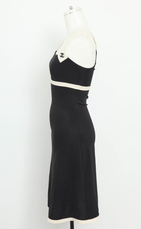 Very rare Chanel black and white dress. 
Size FR36. Originally/can be worn as a swim coverup.