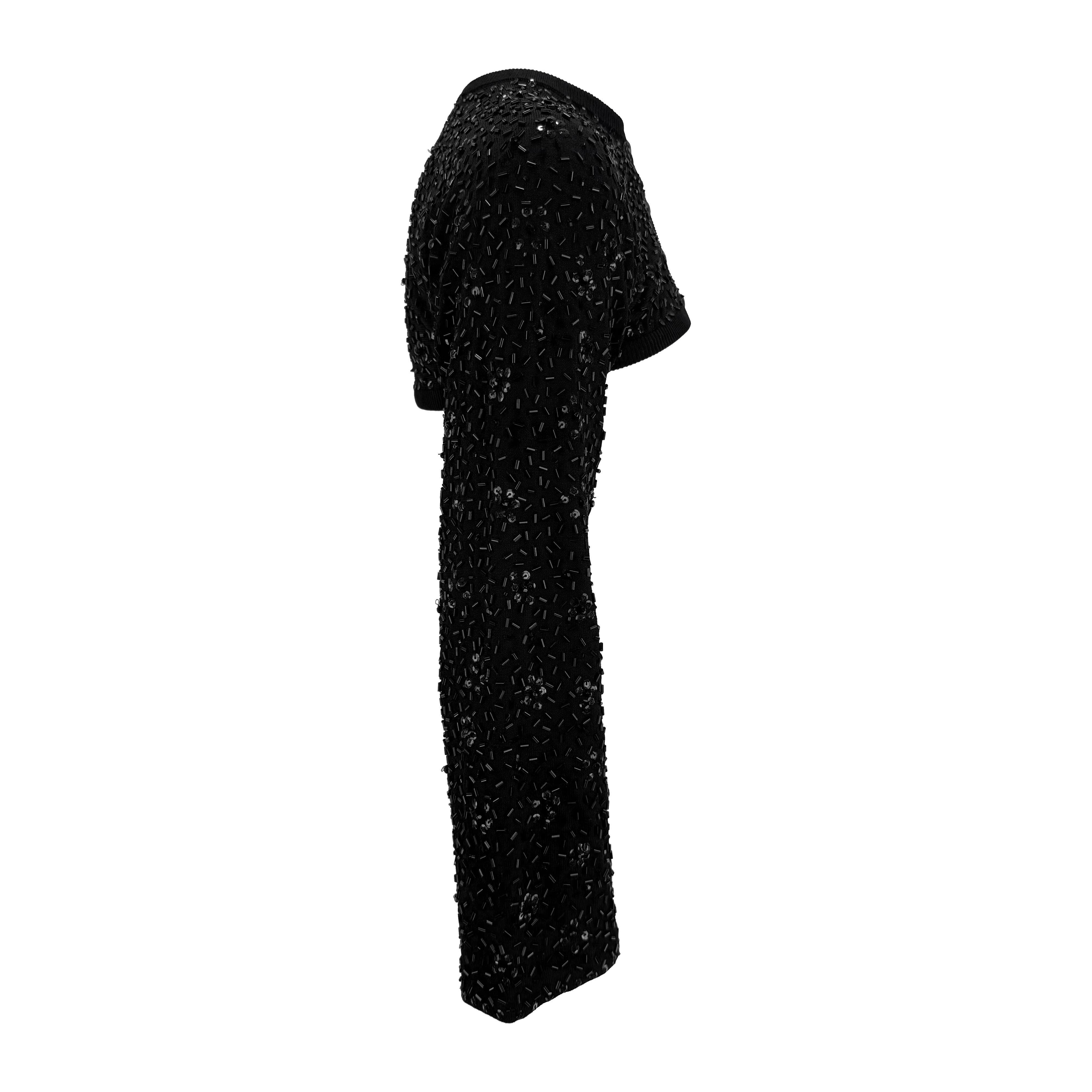 S/S 1999 Dolce & Gabbana Runway Top cardigan ultra-croisé noir avec perles en vente 1