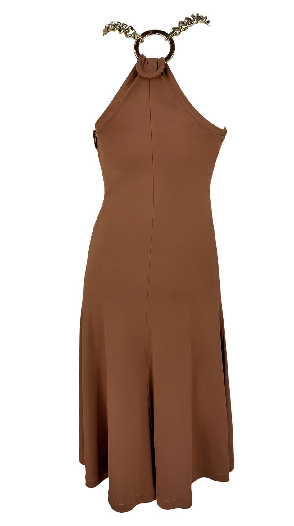 2000er Dolce & Gabbana Übergroßes Braunes Stretchkleid mit Goldkette Damen im Angebot