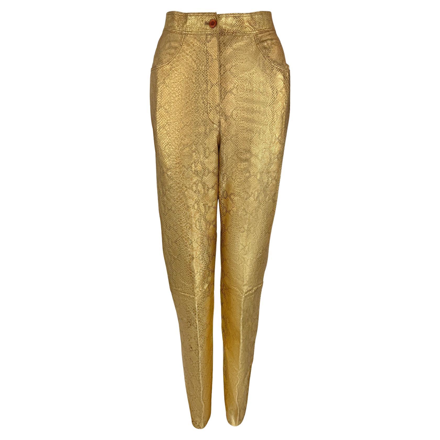 Pantalones de cuero con estampado de serpiente metálico dorado de los años 90 de Emanuel Ungaro en venta