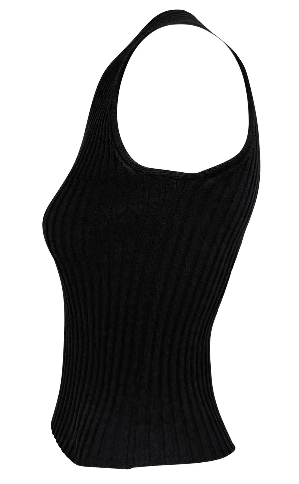 F/W 2001 Chanel by Karl Lagerfeld Top à col en V sans manches en tricot côtelé noir Excellent état - En vente à West Hollywood, CA