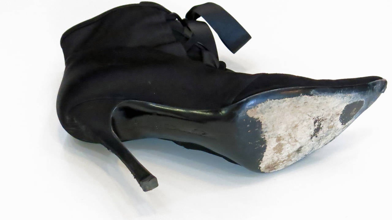 Women's 1990s Oscar de la Renta Black Satin and Suede Ankle Boots For Sale
