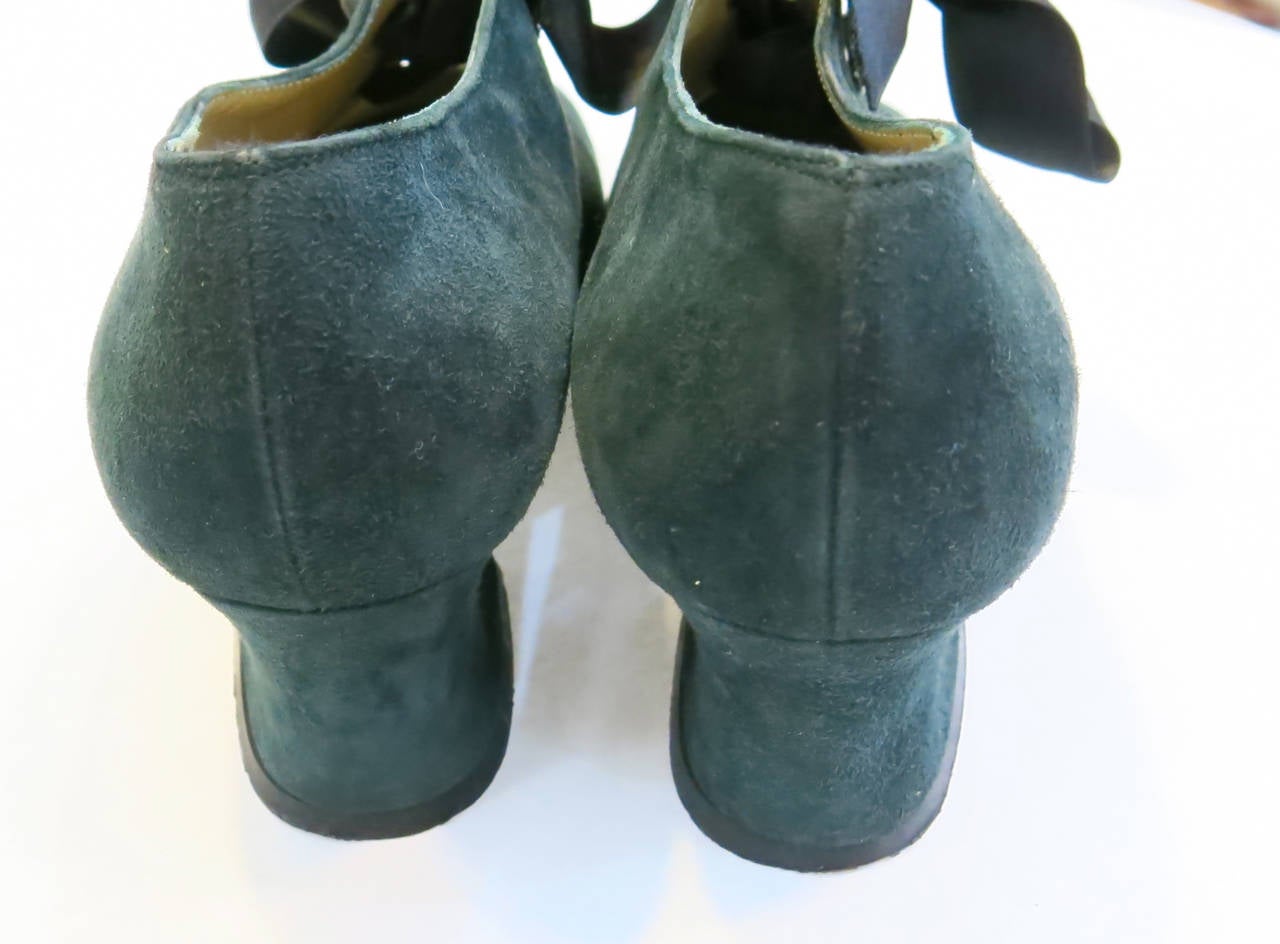 Yves Saint Laurent Forest Green Suede Heels with Ribbon Lacing In Good Condition In Brooklyn, NY