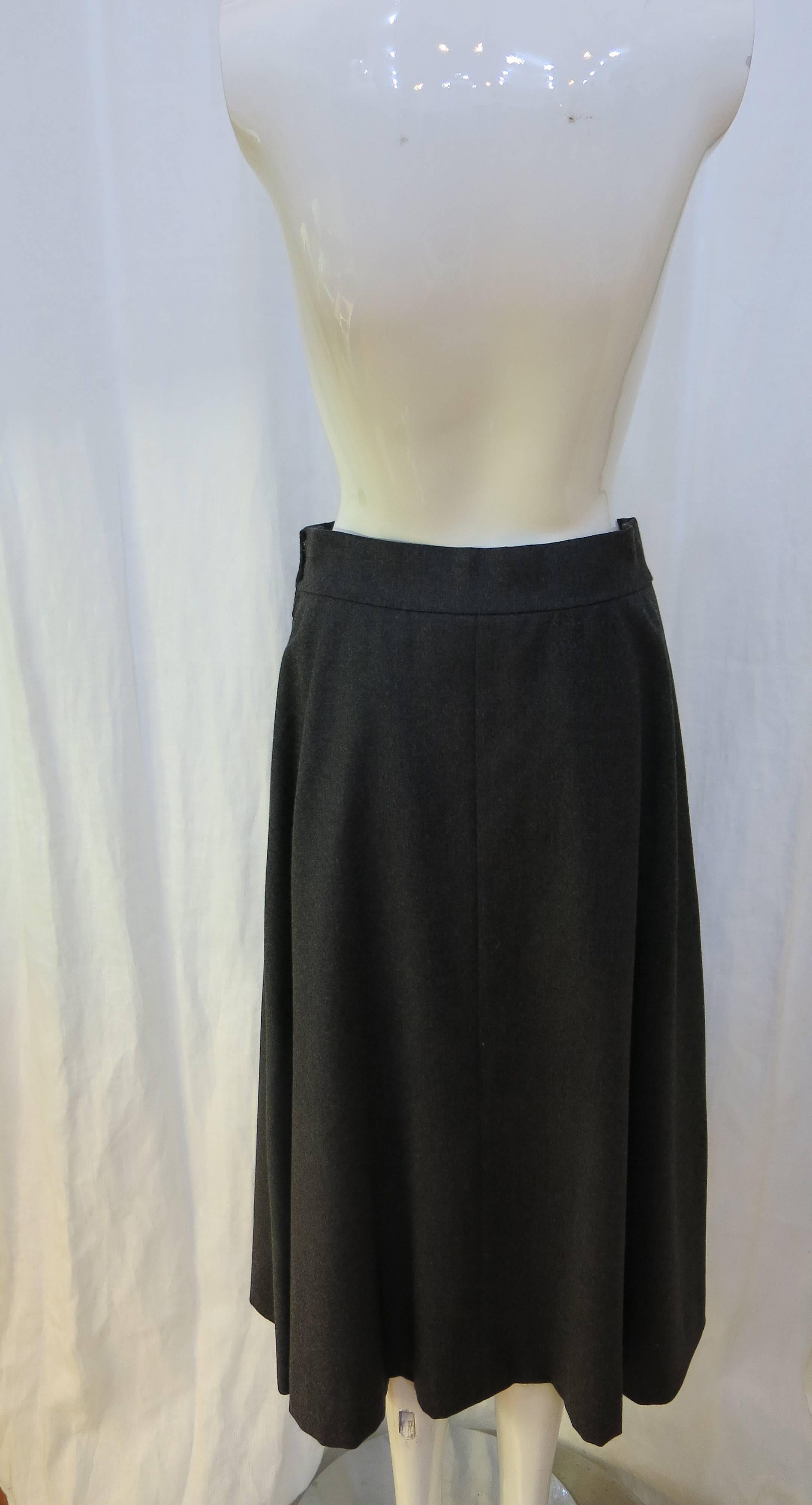 Late 1970's Hermès Gray A-Line Skirt With Belt Detail  1