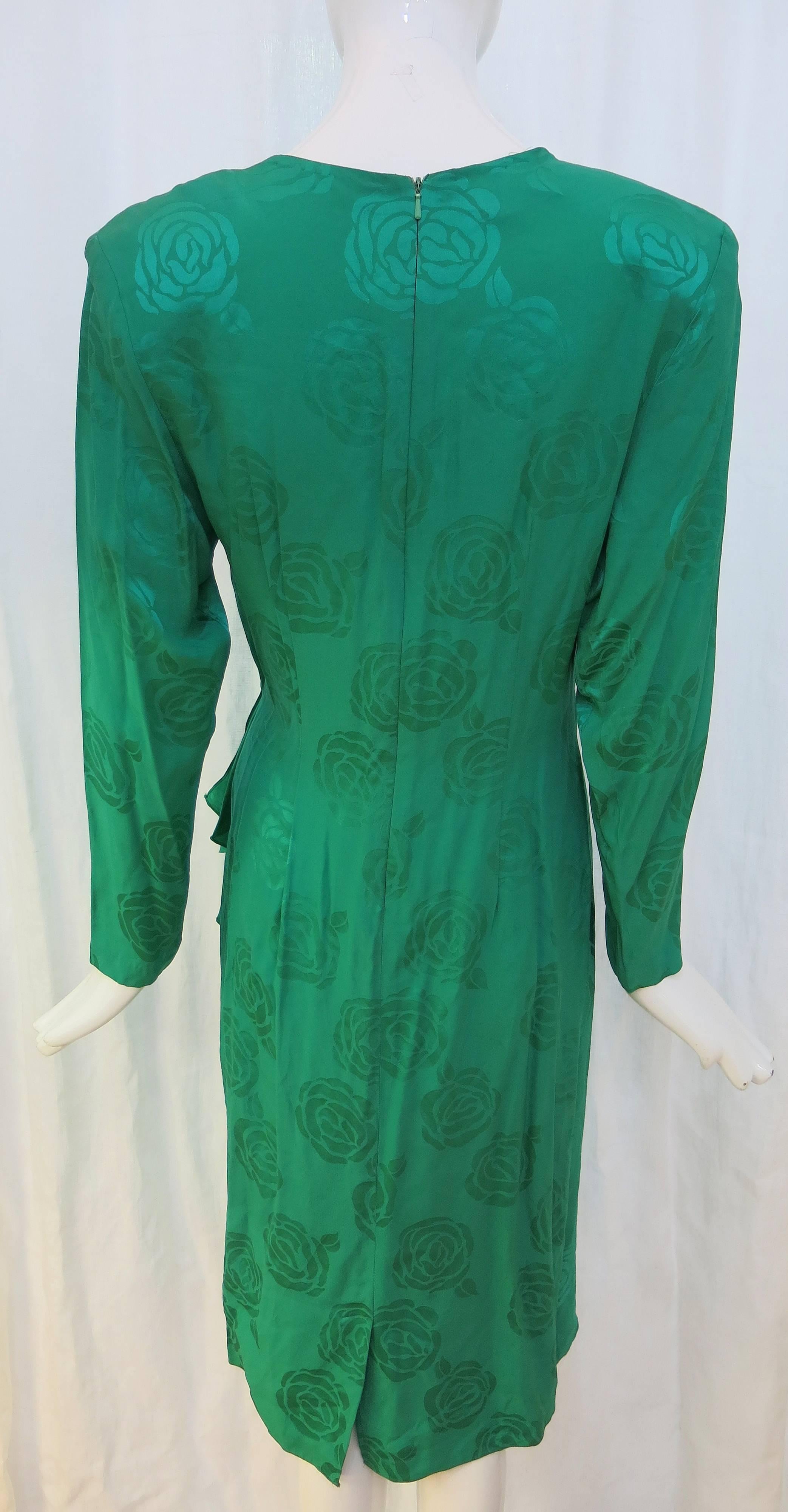 1980's Oleg Cassini Green Silk Rose Sheath Dress  In Excellent Condition In Brooklyn, NY